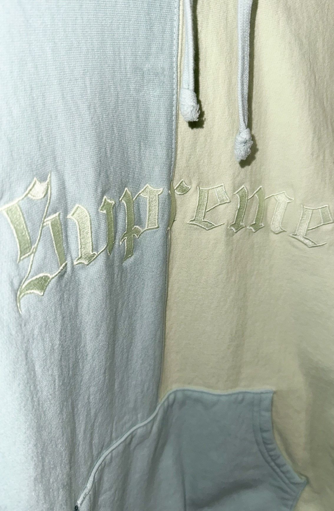 Supreme SUPREME SPLIT OLD ENGLISH HOODIE Size US XL / EU 56 / 4 - 3 Thumbnail