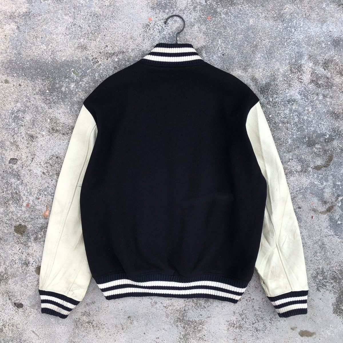 Vintage Vintage J.PRESS Wool Cow Leather Varsity Jacket Size US L / EU 52-54 / 3 - 18 Thumbnail