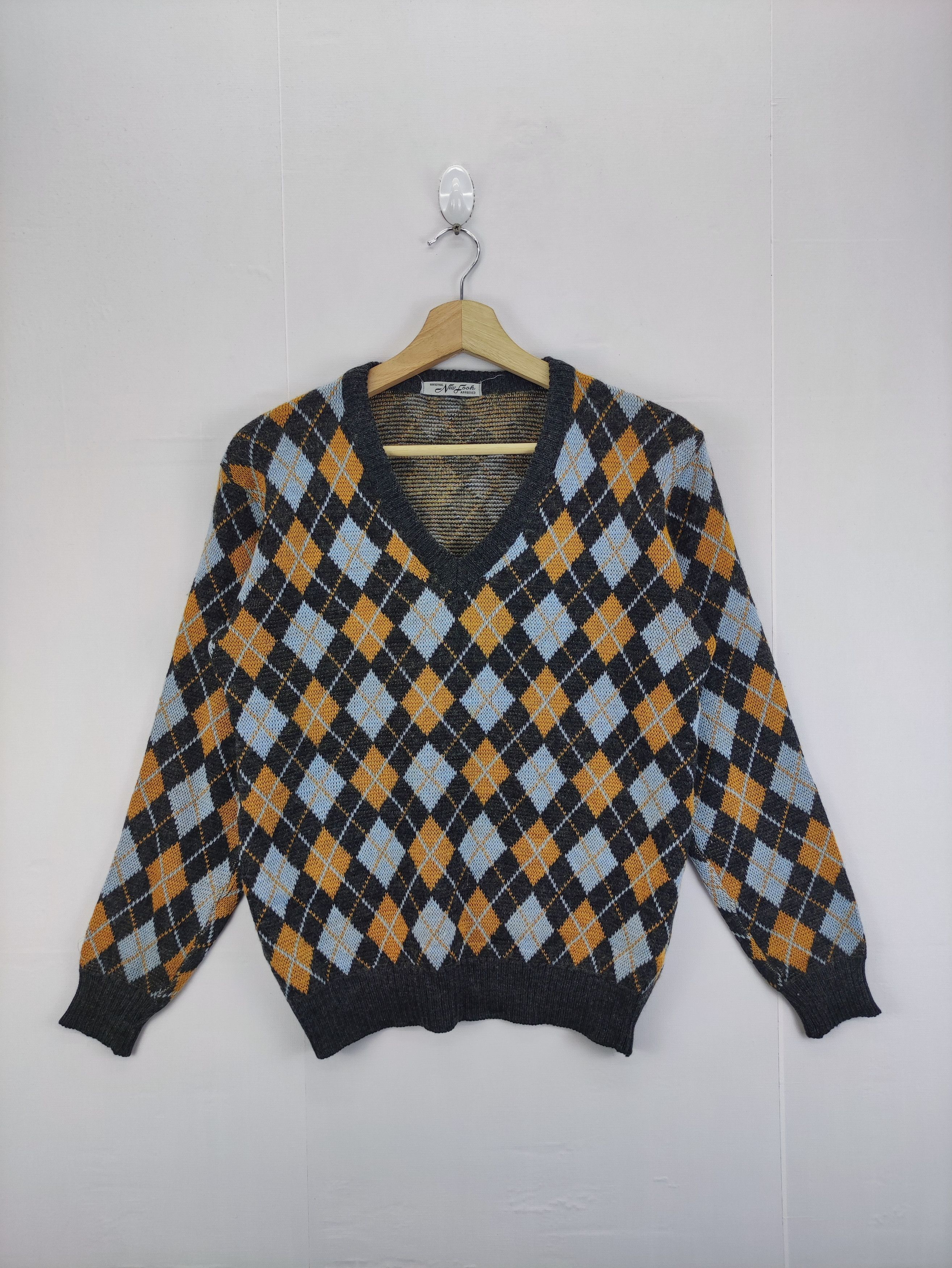 Aran Isles Knitwear Vintage Knit Sweater Diamond Style By New Fook Size US M / EU 48-50 / 2 - 1 Thumbnail