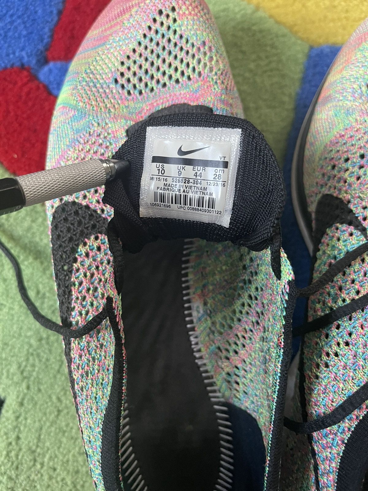 Nike NIKE FLYKNIT RACER MULTI-COLOR 2.0 Size US 10 / EU 43 - 5 Thumbnail