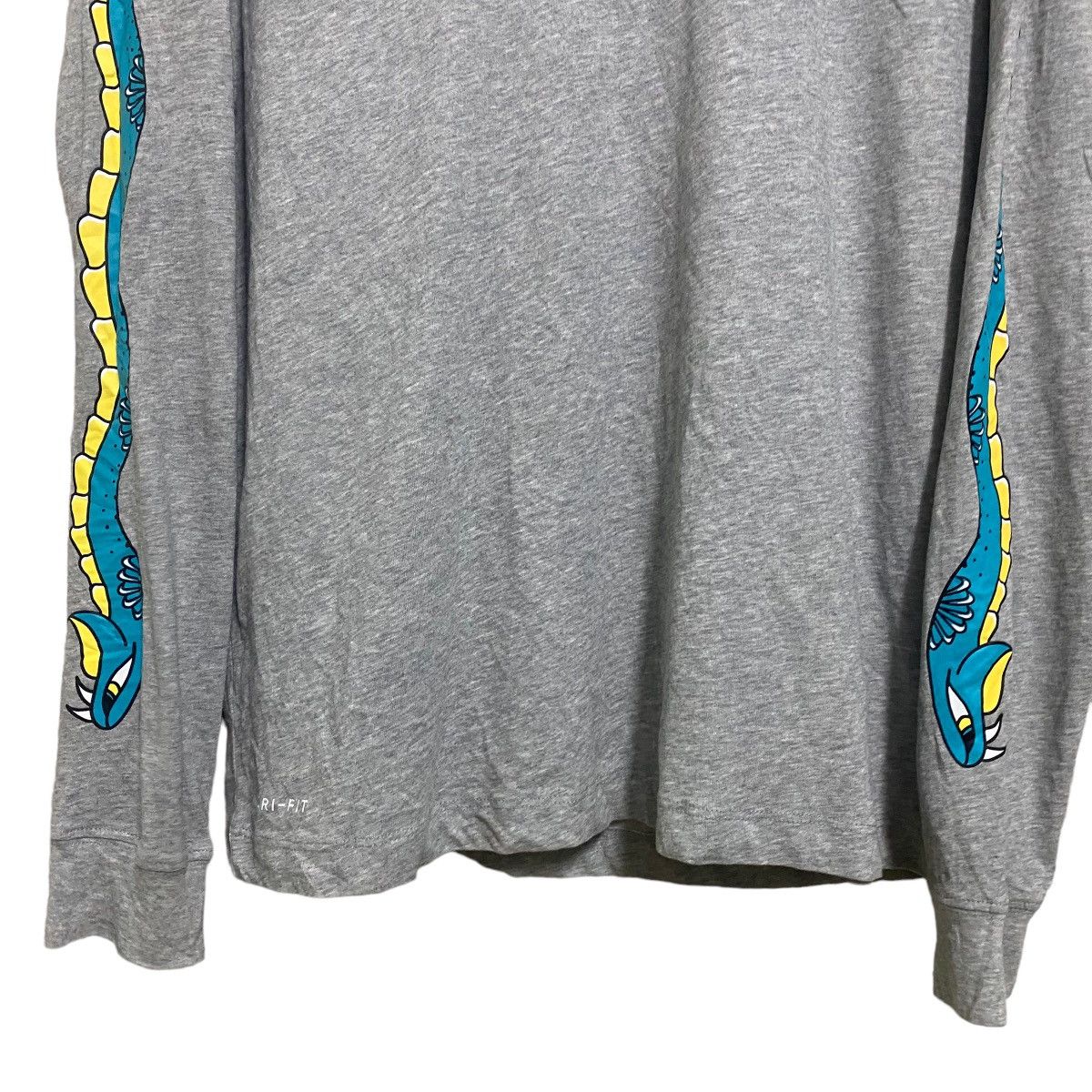 Nike Nike Center Check These Longsleeve Size US L / EU 52-54 / 3 - 4 Thumbnail