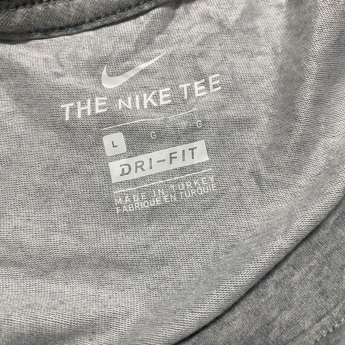 Nike Nike Center Check These Longsleeve Size US L / EU 52-54 / 3 - 7 Thumbnail