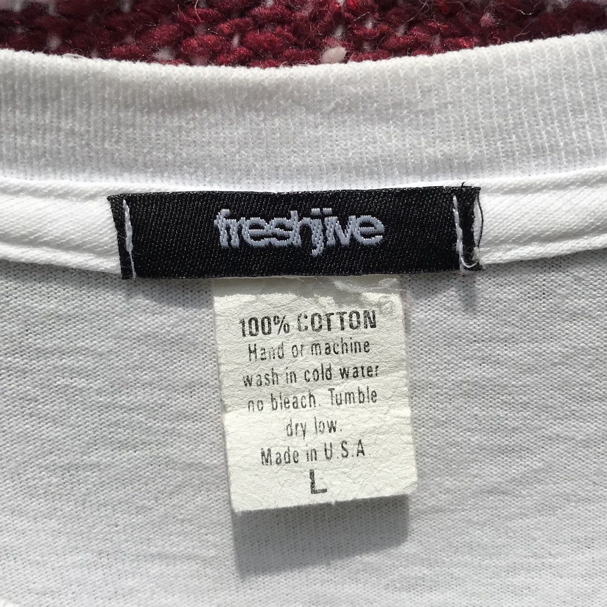 Freshjive × Vintage 💥Distressed💥90s Vintage Freshjive Streetwear Tee Size US L / EU 52-54 / 3 - 15 Thumbnail