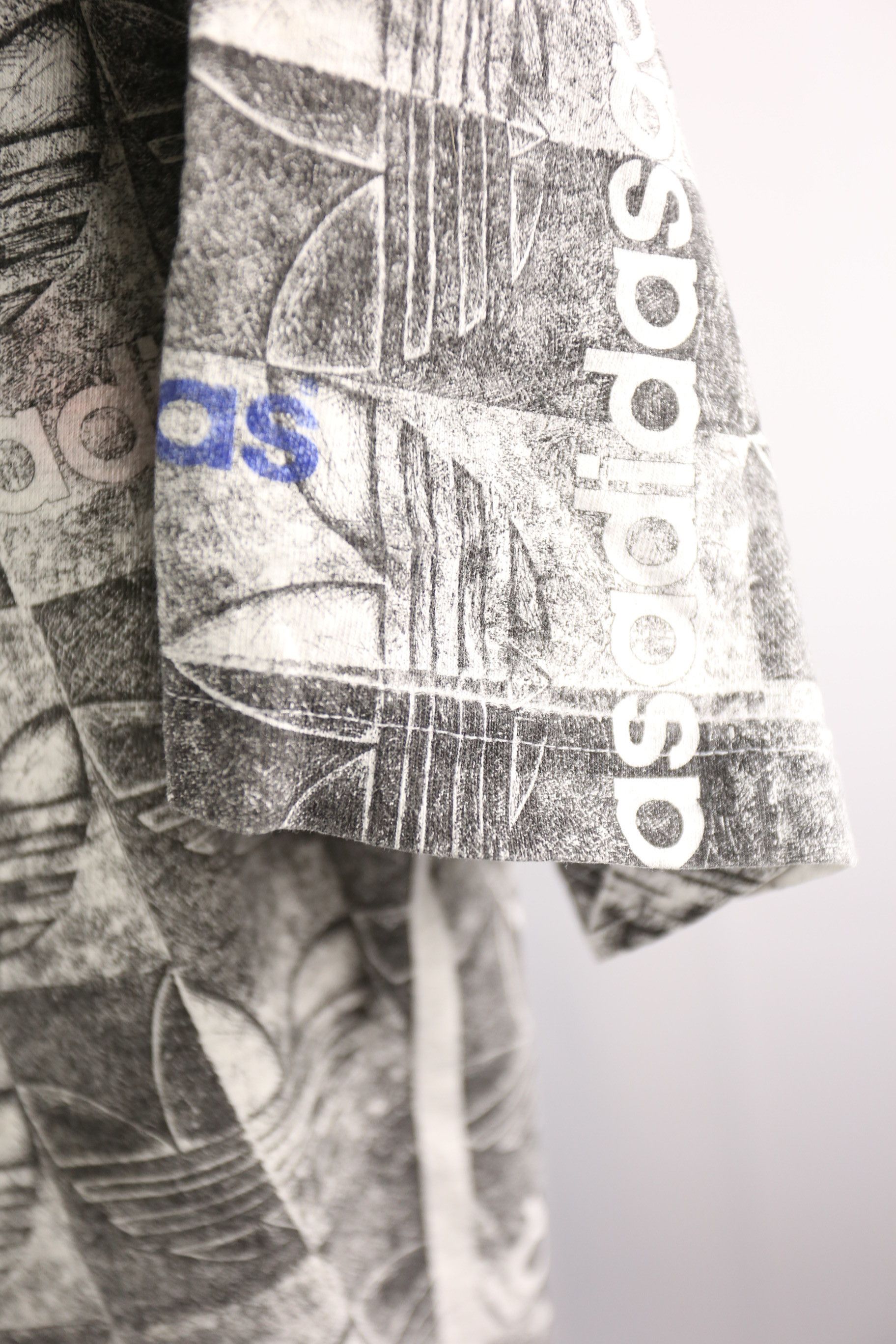Adidas × Vintage Vintage 90s Adidas Logo Full printed t-shirt (L) GTMC127 Size US L / EU 52-54 / 3 - 2 Thumbnail