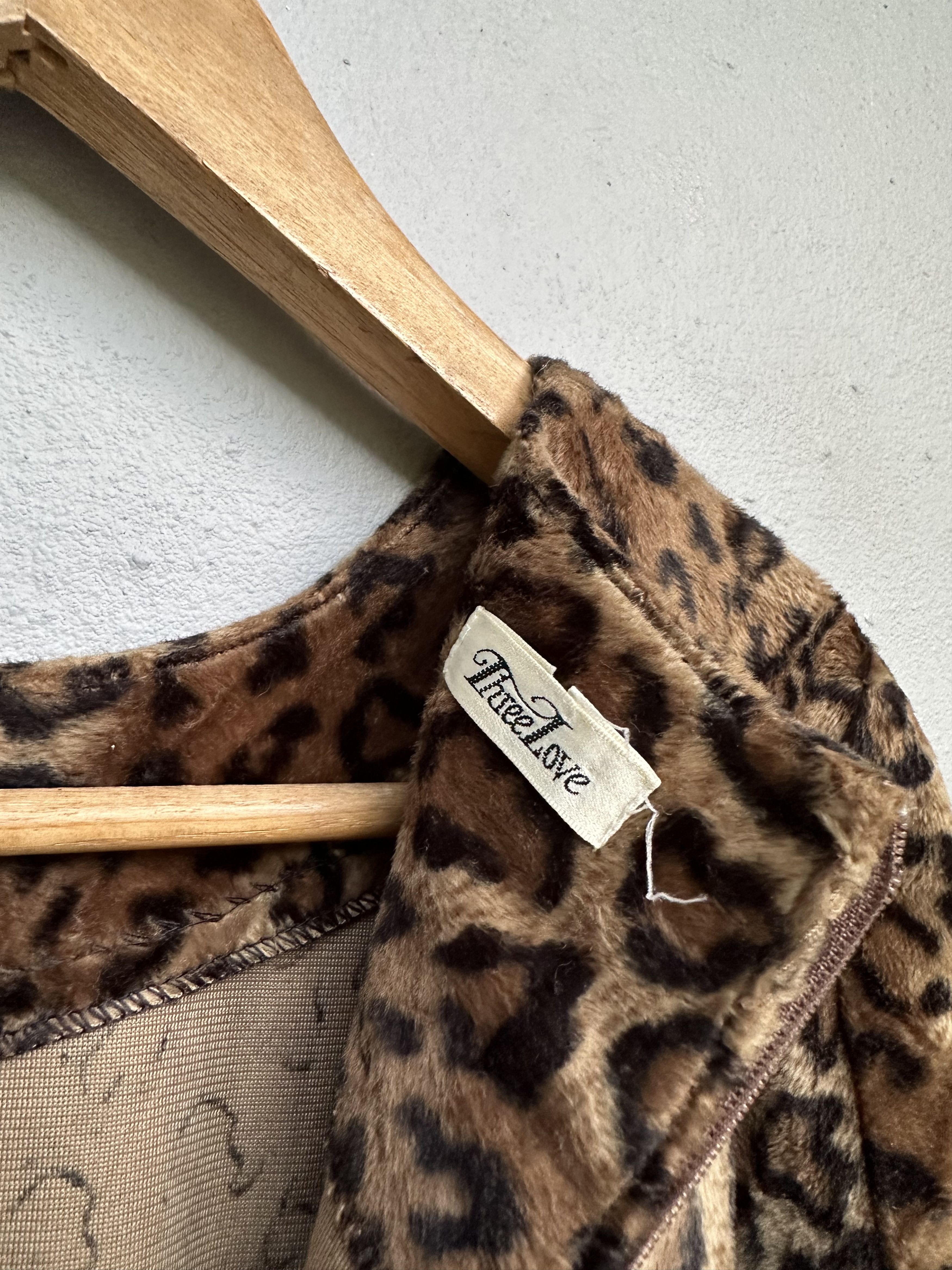 Japanese Brand Japanese Brand Three Love Leopard Fleece Velvet Mini Dresses Size M / US 6-8 / IT 42-44 - 6 Thumbnail