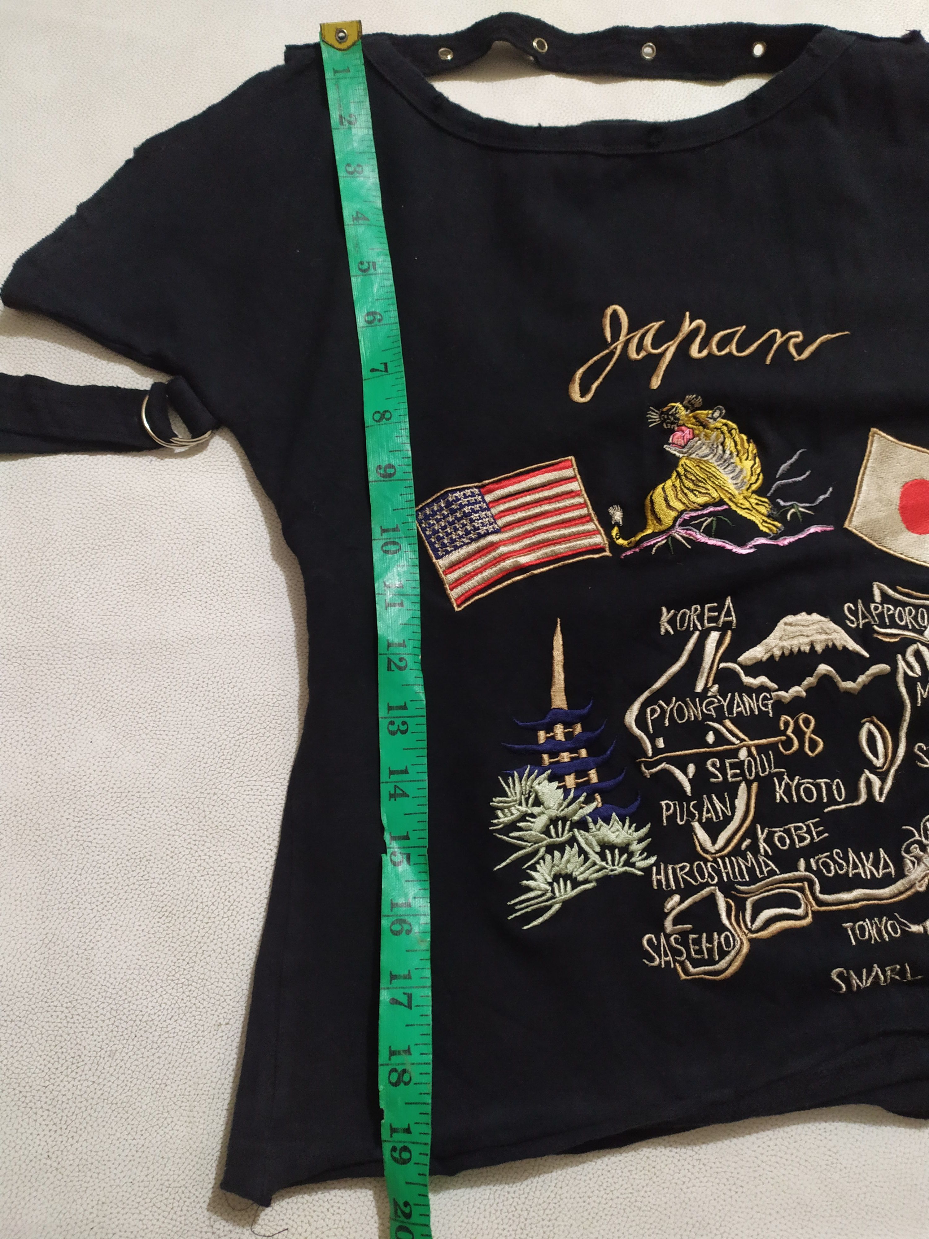 Japanese Brand Women T-shirt Embroidery Souvenir Sukajan Punk Bondage Size XS / US 0-2 / IT 36-38 - 10 Thumbnail