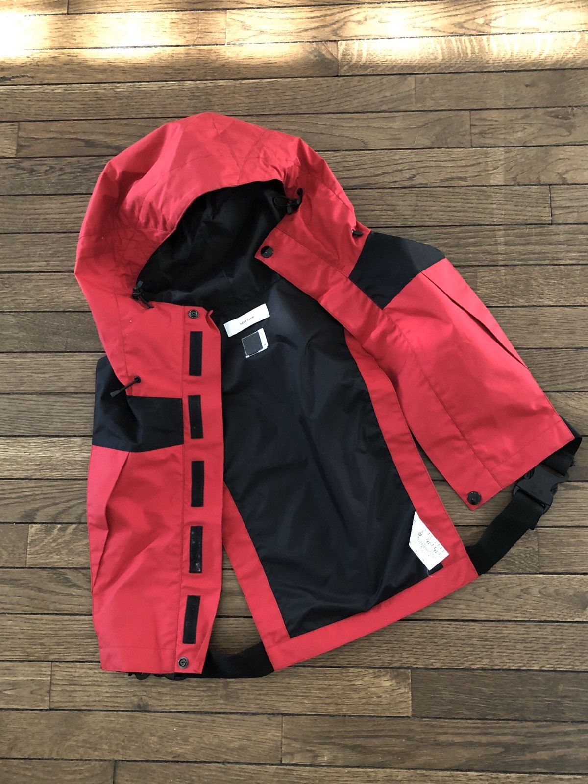 Facetasm AW17 Facetasm Red One Size Windbreaker Vest ❄️🥣🧊 JPN Size US M / EU 48-50 / 2 - 4 Thumbnail