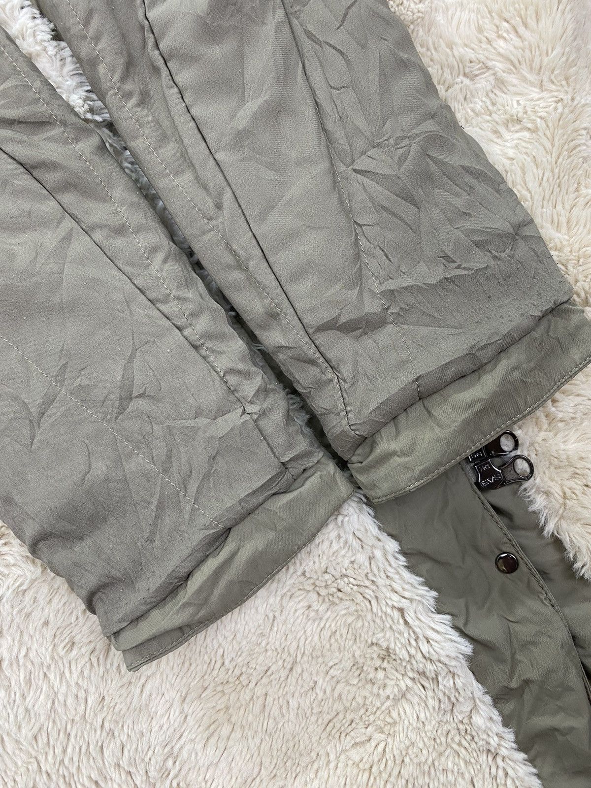 Giorgio Armani Armani Jeans Fur Parka Size S / US 4 / IT 40 - 14 Thumbnail