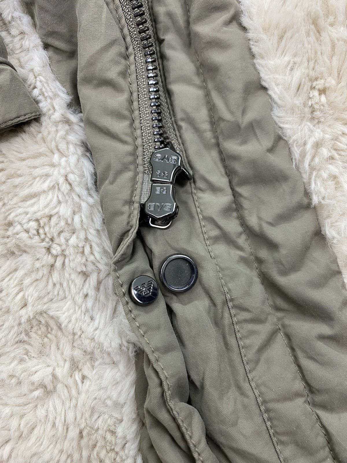 Giorgio Armani Armani Jeans Fur Parka Size S / US 4 / IT 40 - 8 Thumbnail