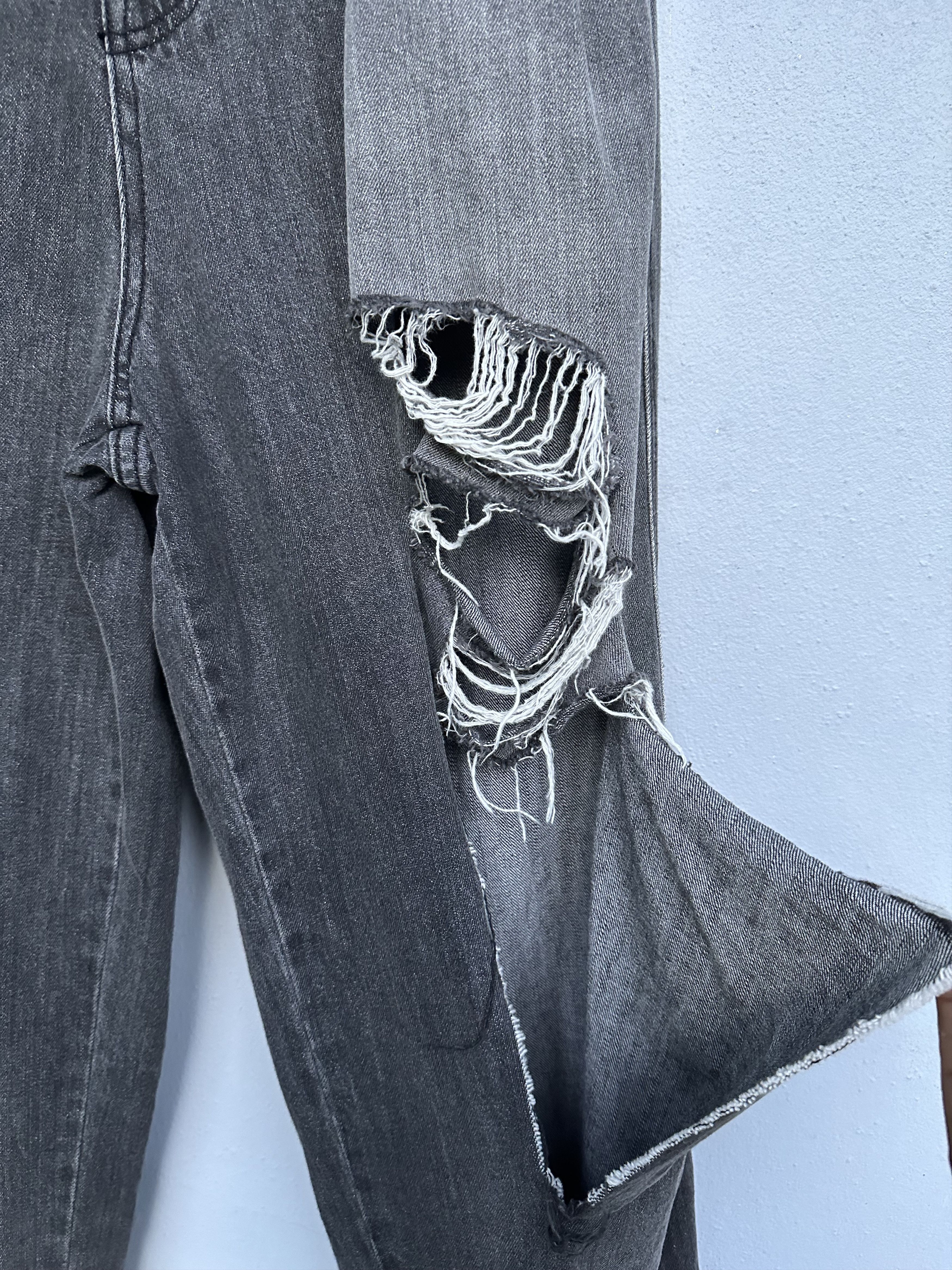 Japanese Brand Riot Glamour Distressed Rip Parachute Baggy Denim Size US 30 / EU 46 - 8 Thumbnail