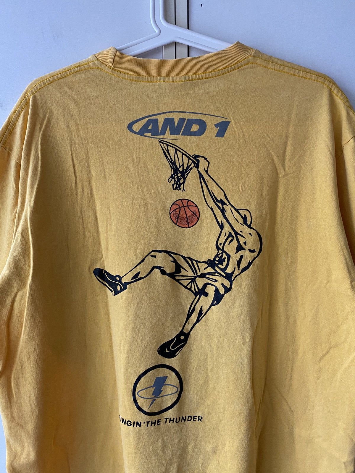 Vintage VINTAGE 90’ AND1 “BRINGING THE THUNDER” T SHIRT Size US M / EU 48-50 / 2 - 4 Thumbnail
