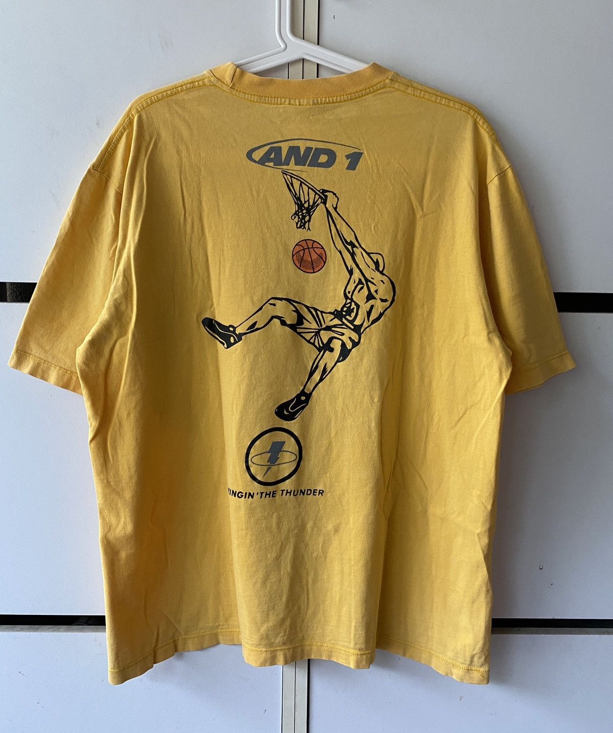Vintage VINTAGE 90’ AND1 “BRINGING THE THUNDER” T SHIRT Size US M / EU 48-50 / 2 - 3 Thumbnail