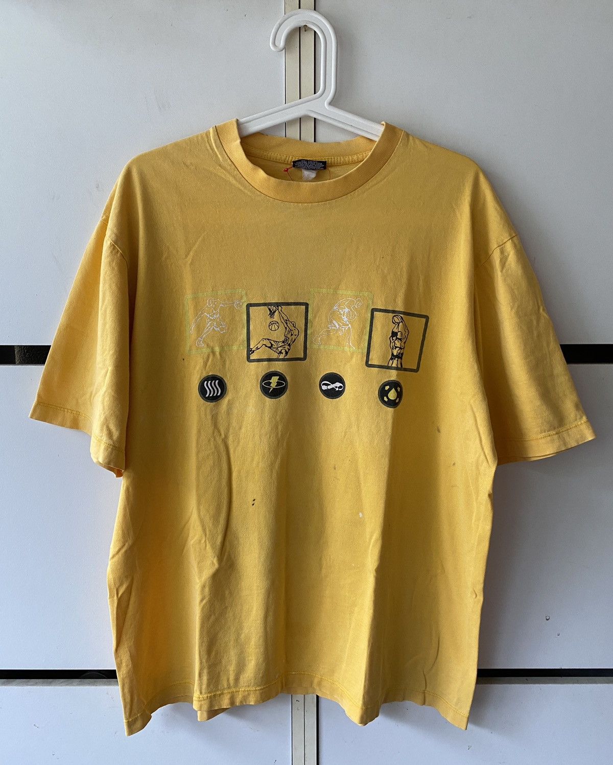 Vintage VINTAGE 90’ AND1 “BRINGING THE THUNDER” T SHIRT Size US M / EU 48-50 / 2 - 1 Thumbnail