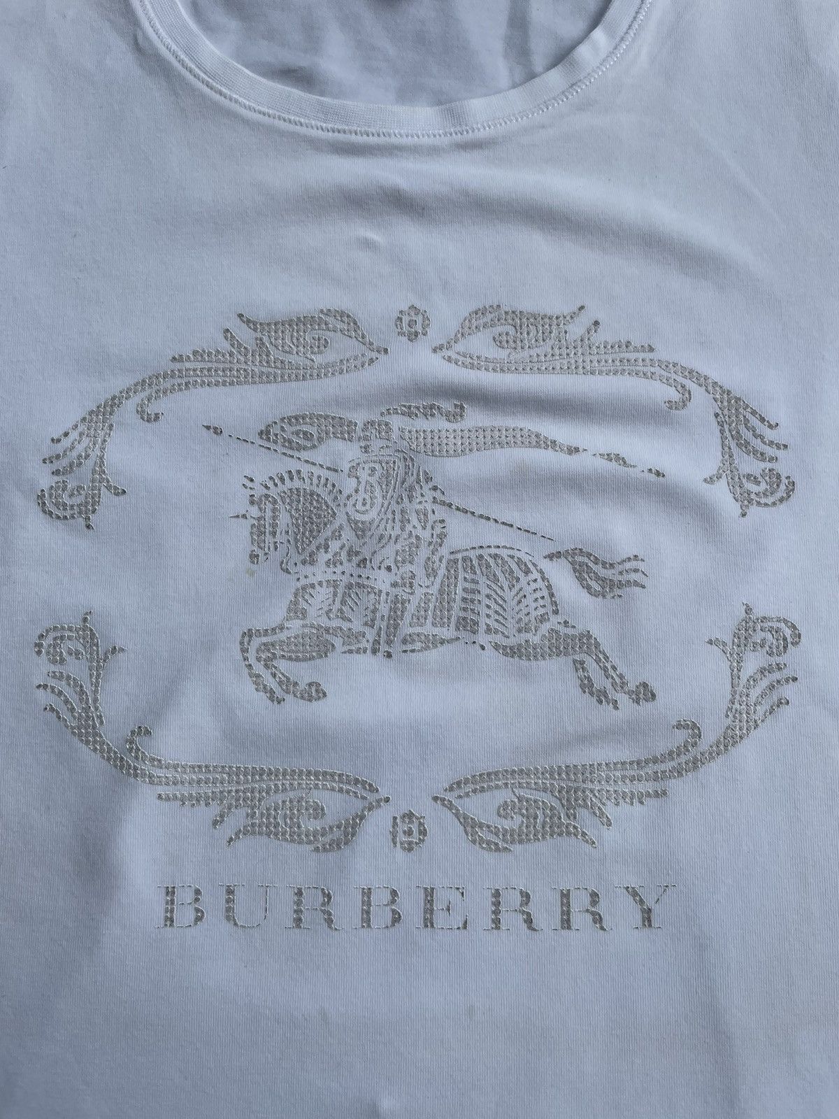 Burberry × Designer Burberry Embossed Tshirt Size S / US 4 / IT 40 - 8 Thumbnail
