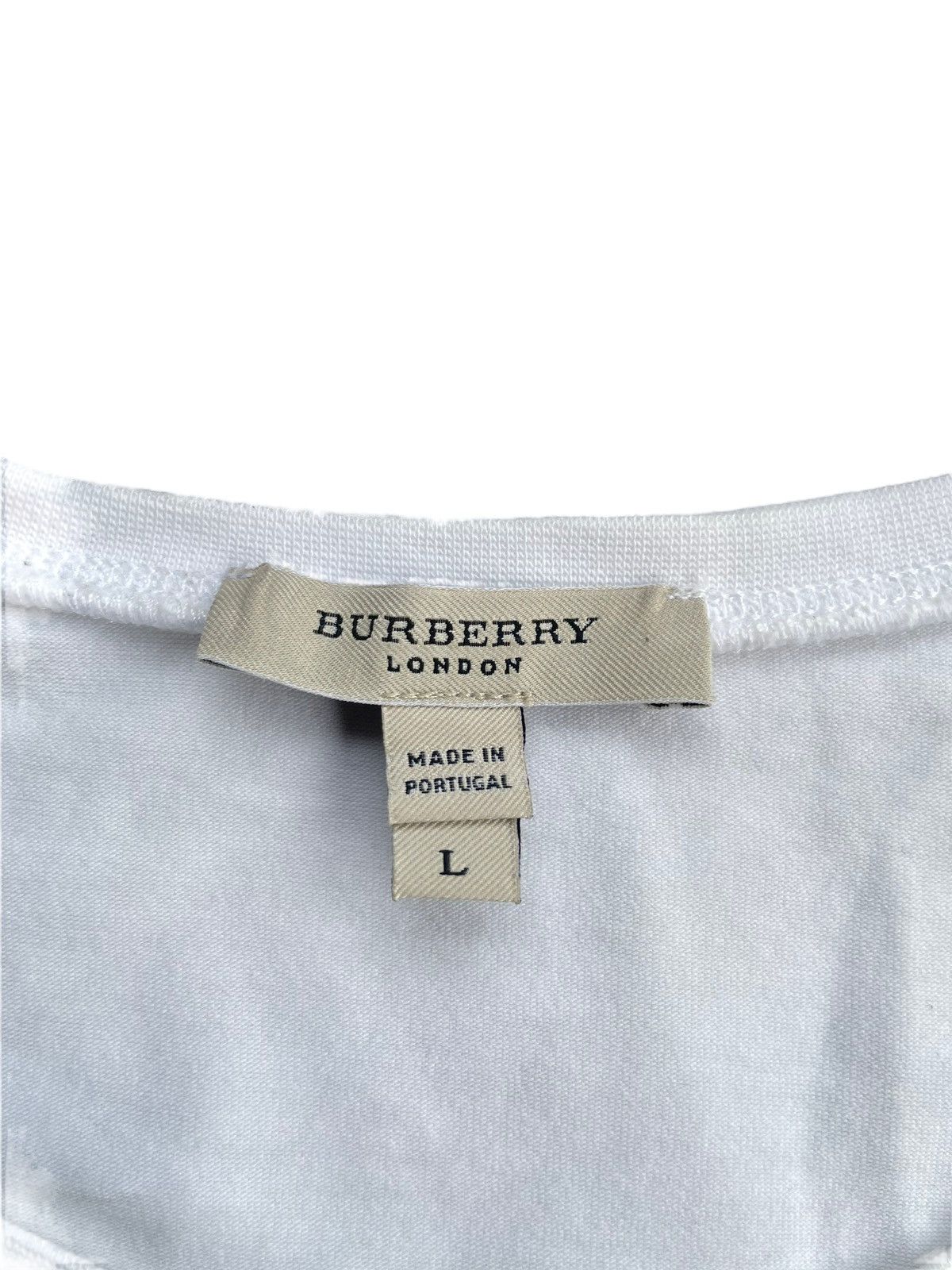 Burberry × Designer Burberry Embossed Tshirt Size S / US 4 / IT 40 - 4 Thumbnail