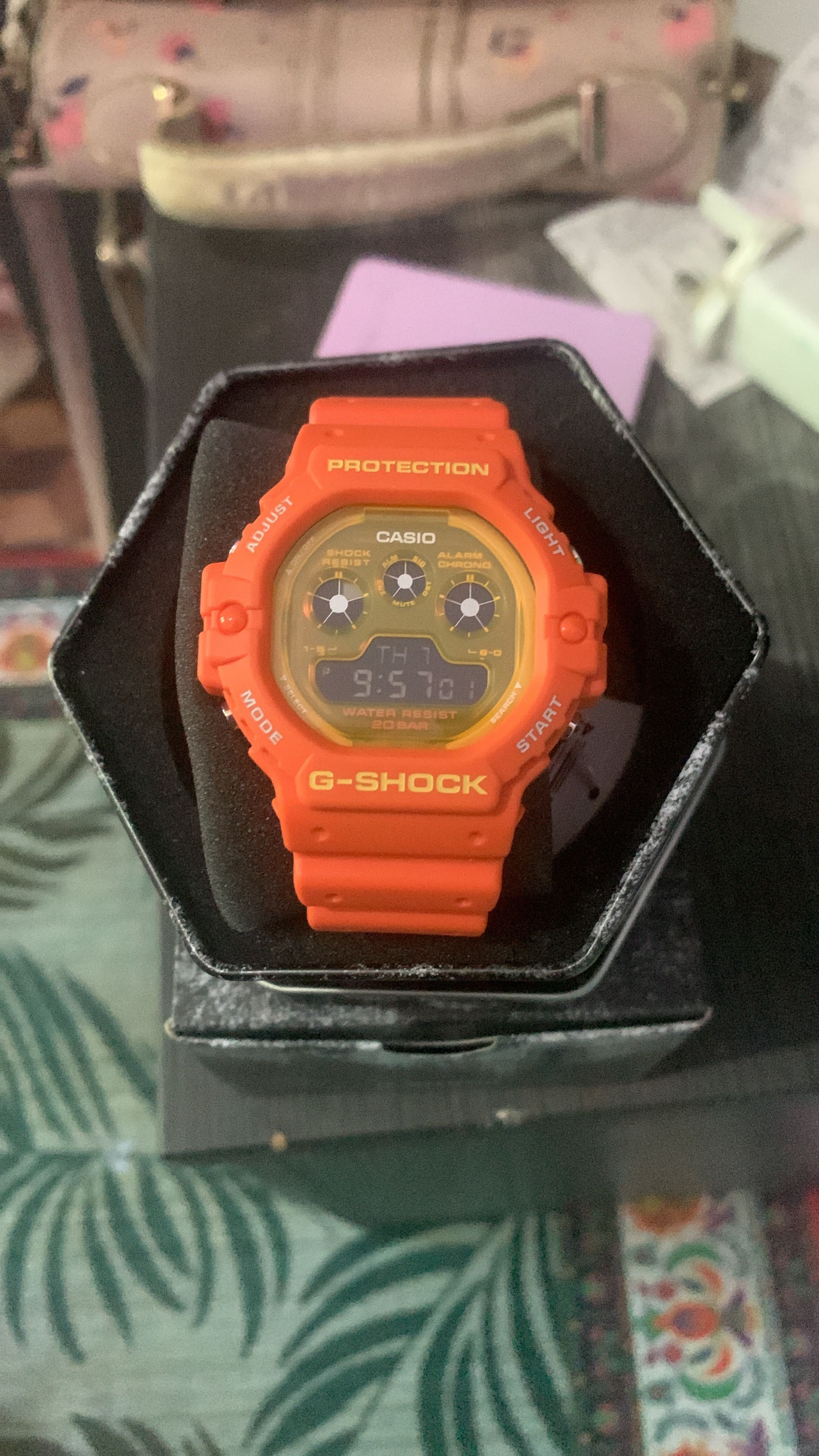 G Shock DW5900-TS4