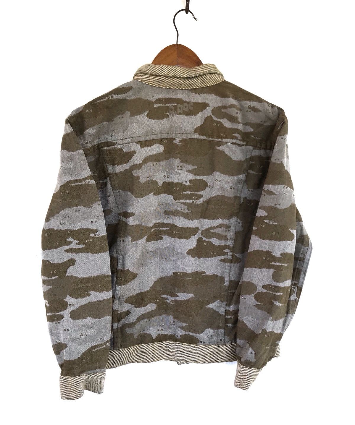 Issey Miyake Apoc Issey Miyake Riversible Jacket Issey Miyake Camo Jacket Size US M / EU 48-50 / 2 - 4 Thumbnail