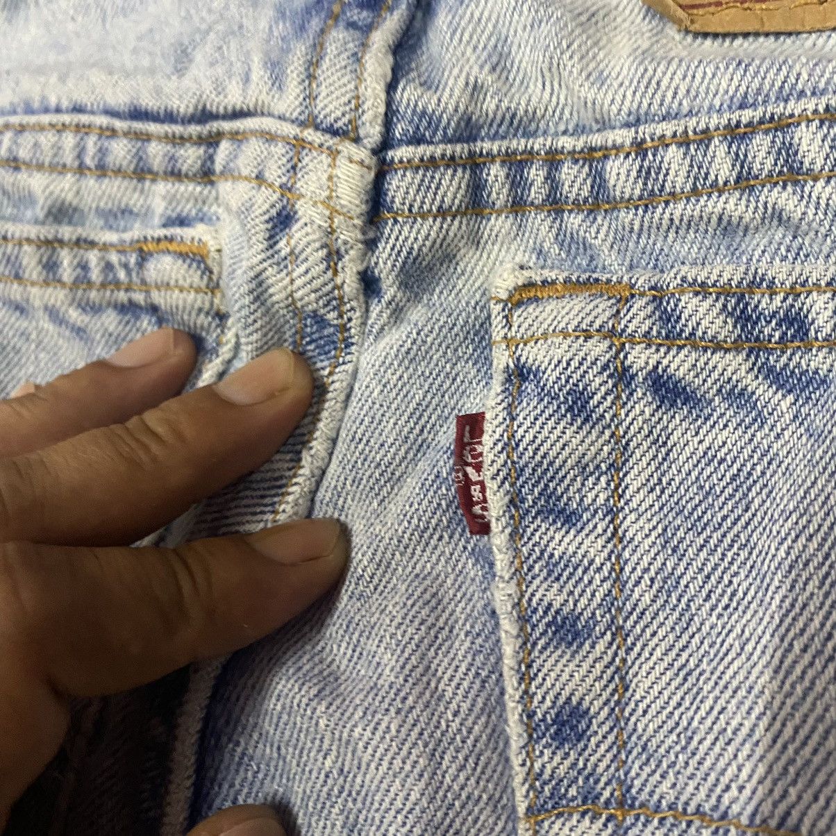 Levi's × Vintage Vintage Levis 550 90s Light Washed Denim Jeans Size US 37 - 11 Thumbnail
