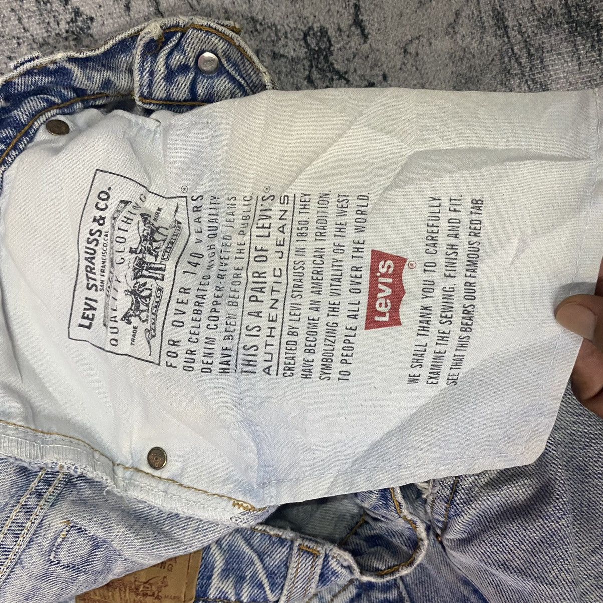 Levi's × Vintage Vintage Levis 550 90s Light Washed Denim Jeans Size US 37 - 7 Thumbnail