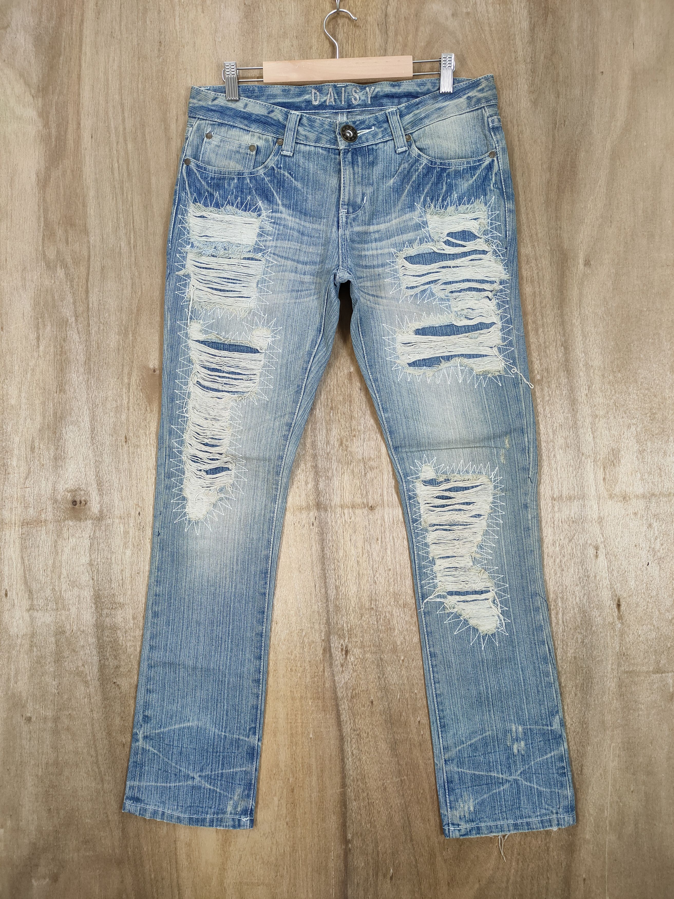 Japanese Brand VINTAGE JAPANESE DISTRESSED JEANS DENIM PANTS Size US 31 - 1 Thumbnail