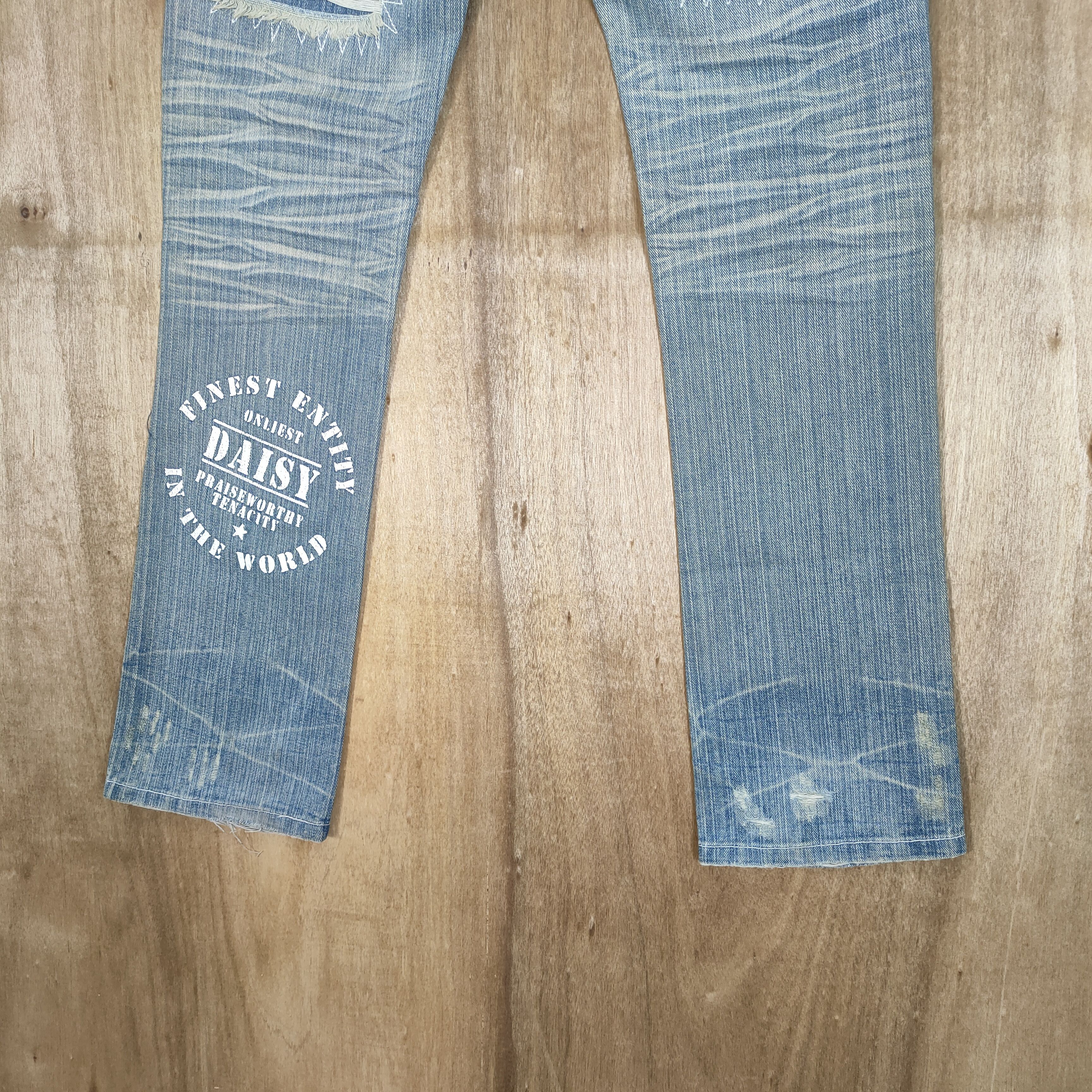 Japanese Brand VINTAGE JAPANESE DISTRESSED JEANS DENIM PANTS Size US 31 - 10 Thumbnail