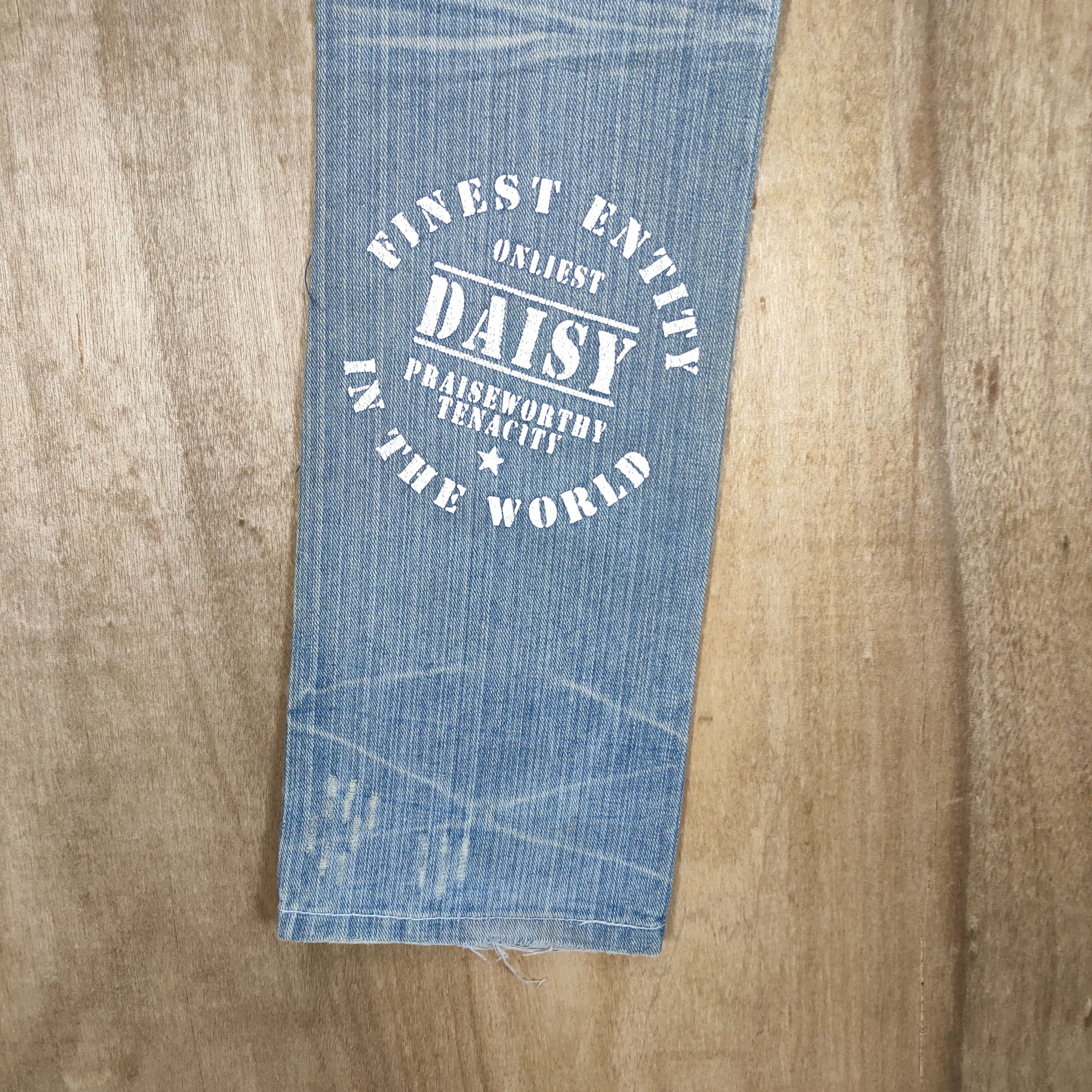 Japanese Brand VINTAGE JAPANESE DISTRESSED JEANS DENIM PANTS Size US 31 - 11 Thumbnail