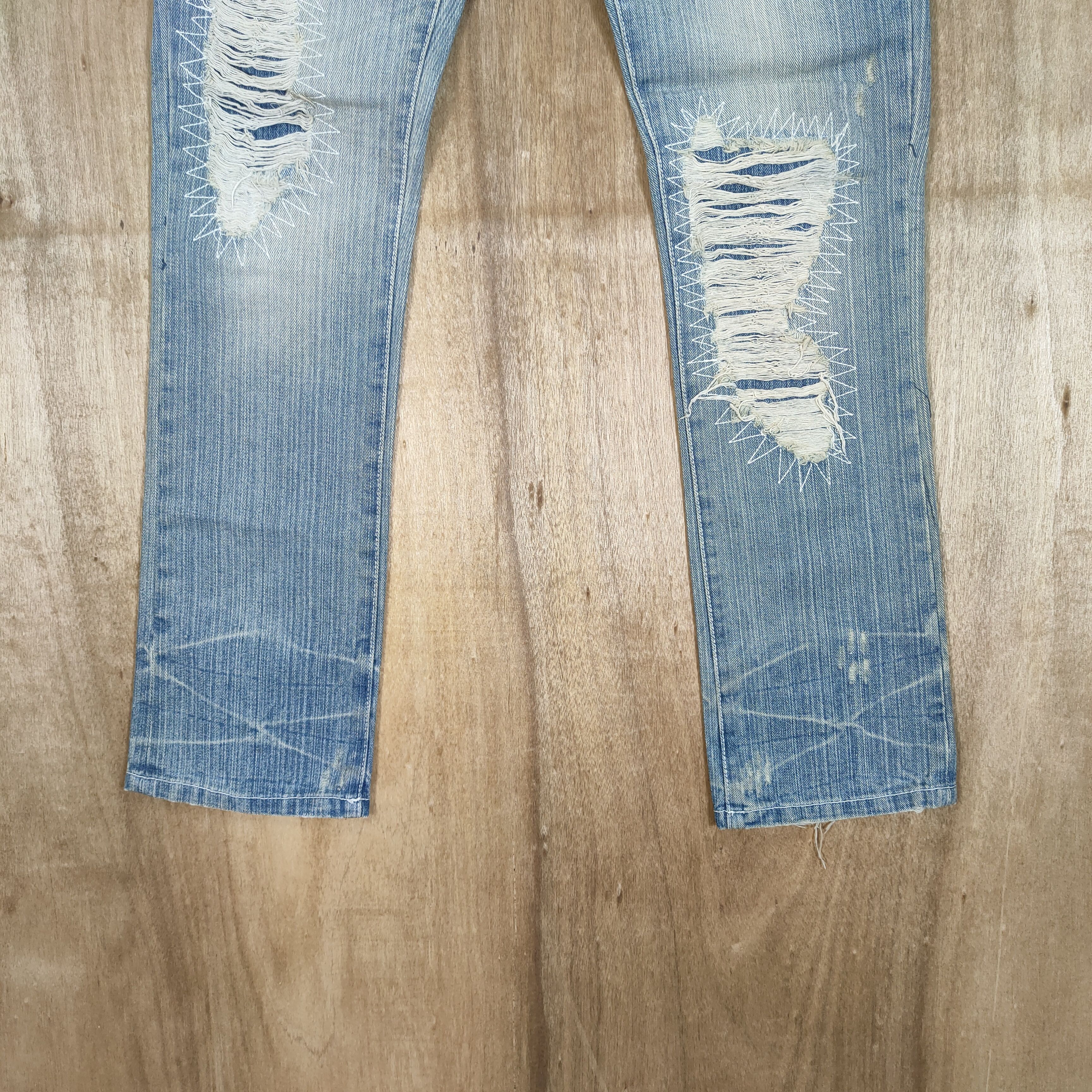 Japanese Brand VINTAGE JAPANESE DISTRESSED JEANS DENIM PANTS Size US 31 - 3 Thumbnail