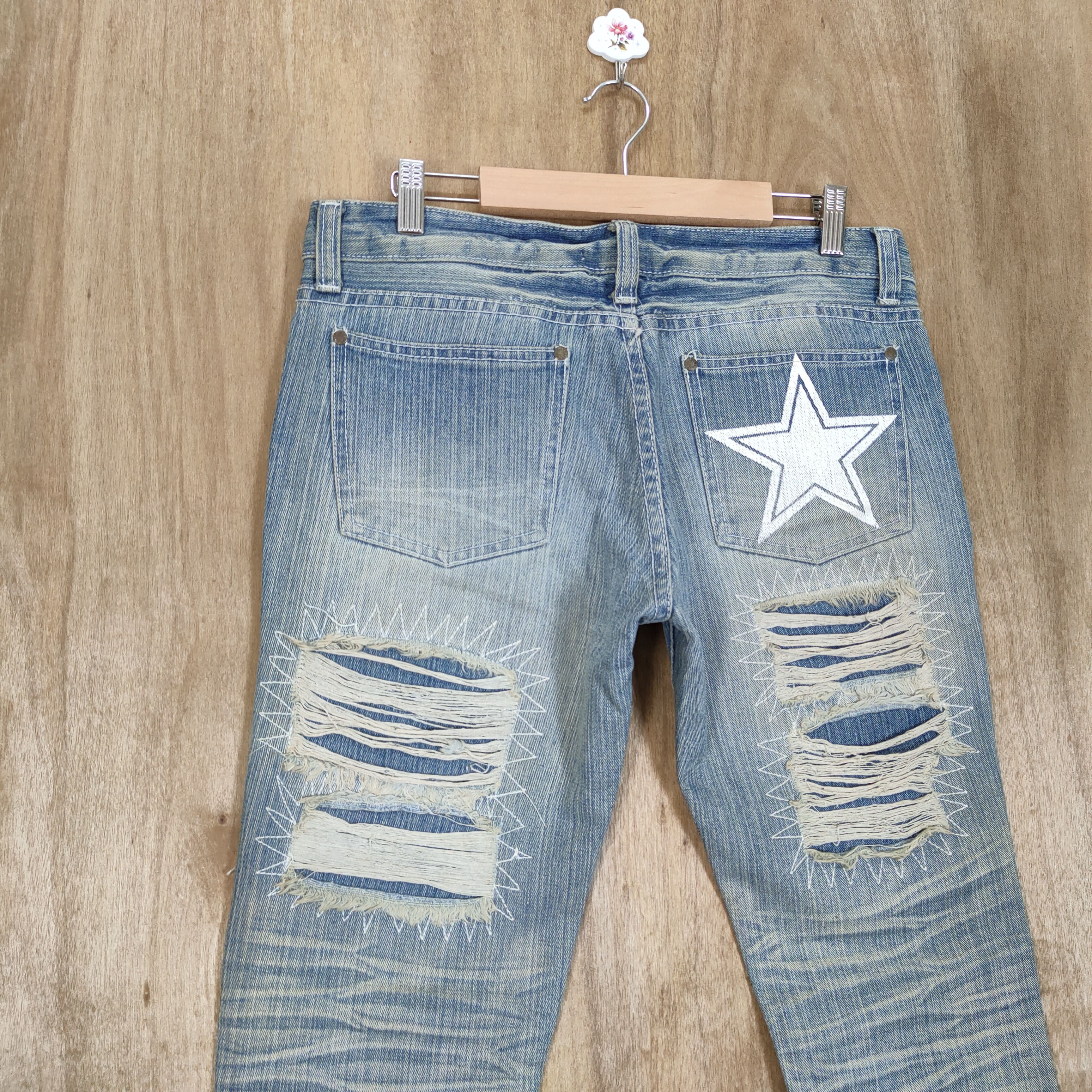 Japanese Brand VINTAGE JAPANESE DISTRESSED JEANS DENIM PANTS Size US 31 - 9 Thumbnail