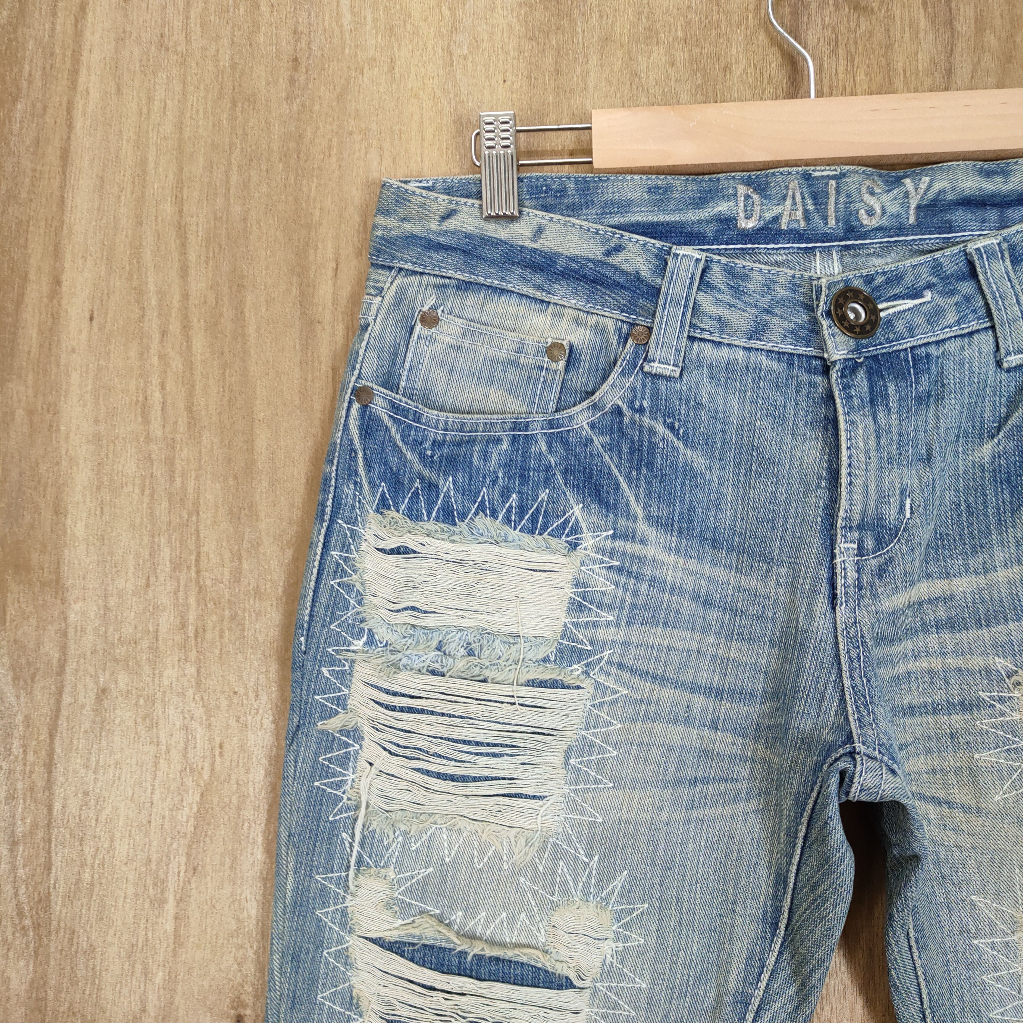 Japanese Brand VINTAGE JAPANESE DISTRESSED JEANS DENIM PANTS Size US 31 - 5 Thumbnail