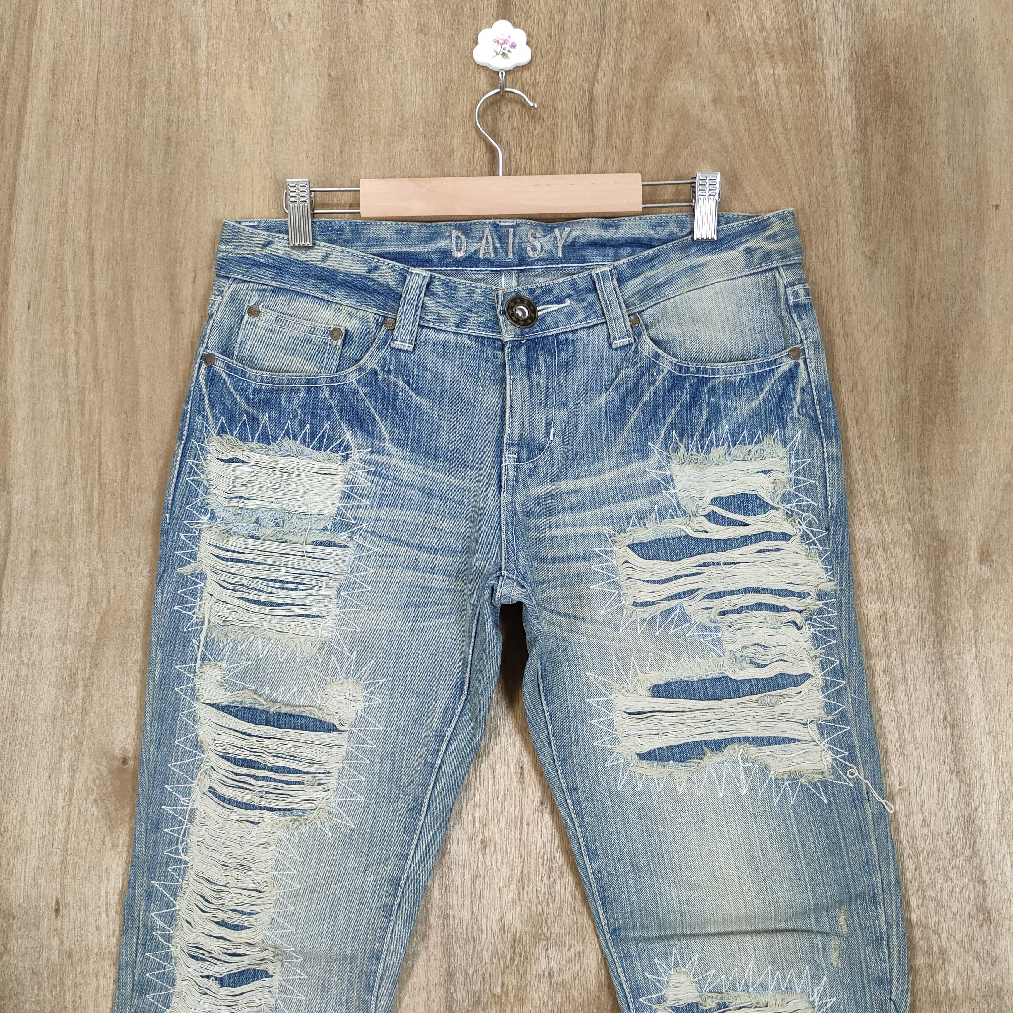 Japanese Brand VINTAGE JAPANESE DISTRESSED JEANS DENIM PANTS Size US 31 - 2 Thumbnail