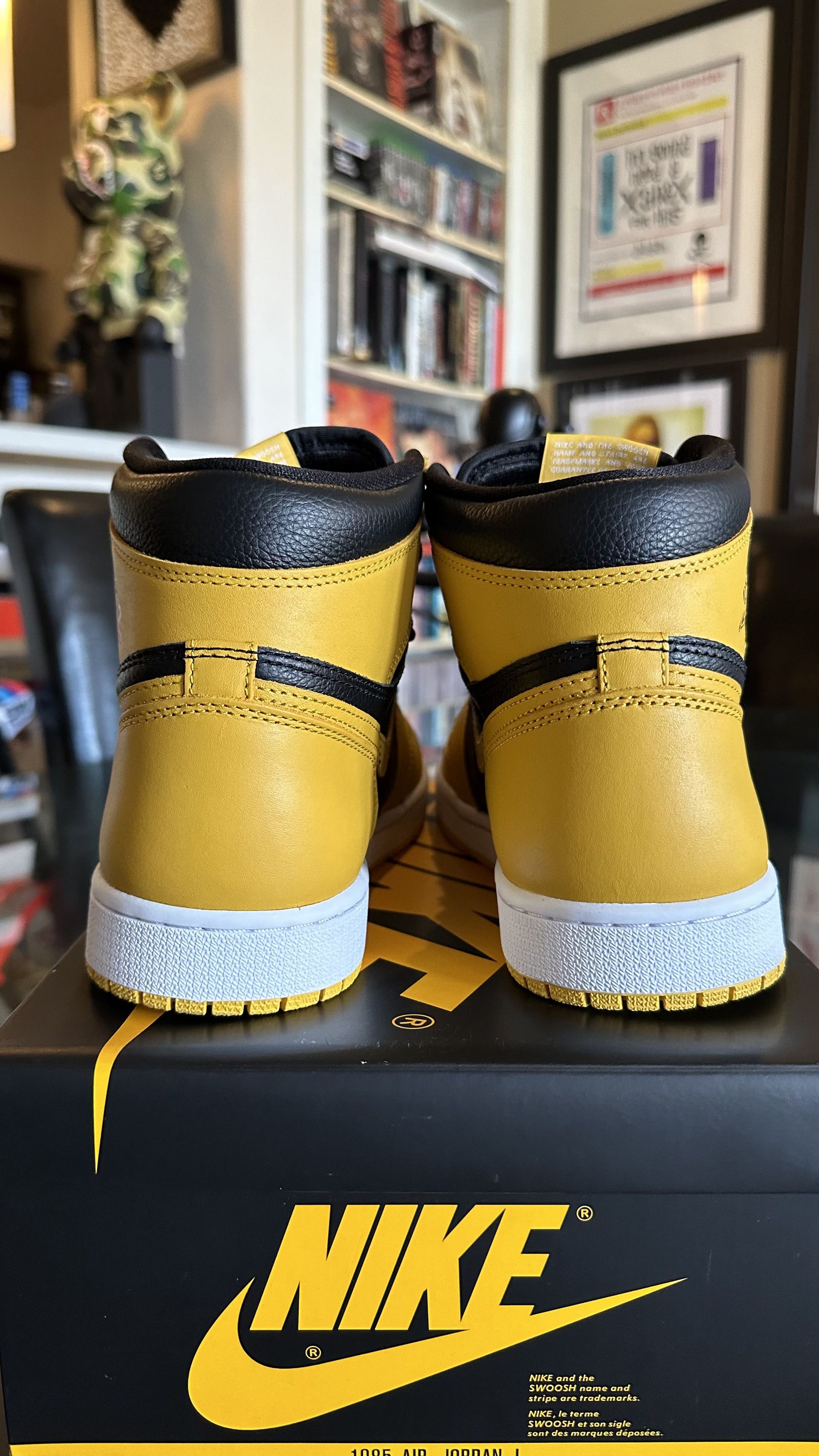 NIKE AIR JORDAN 1 RETRO HIGH OG 