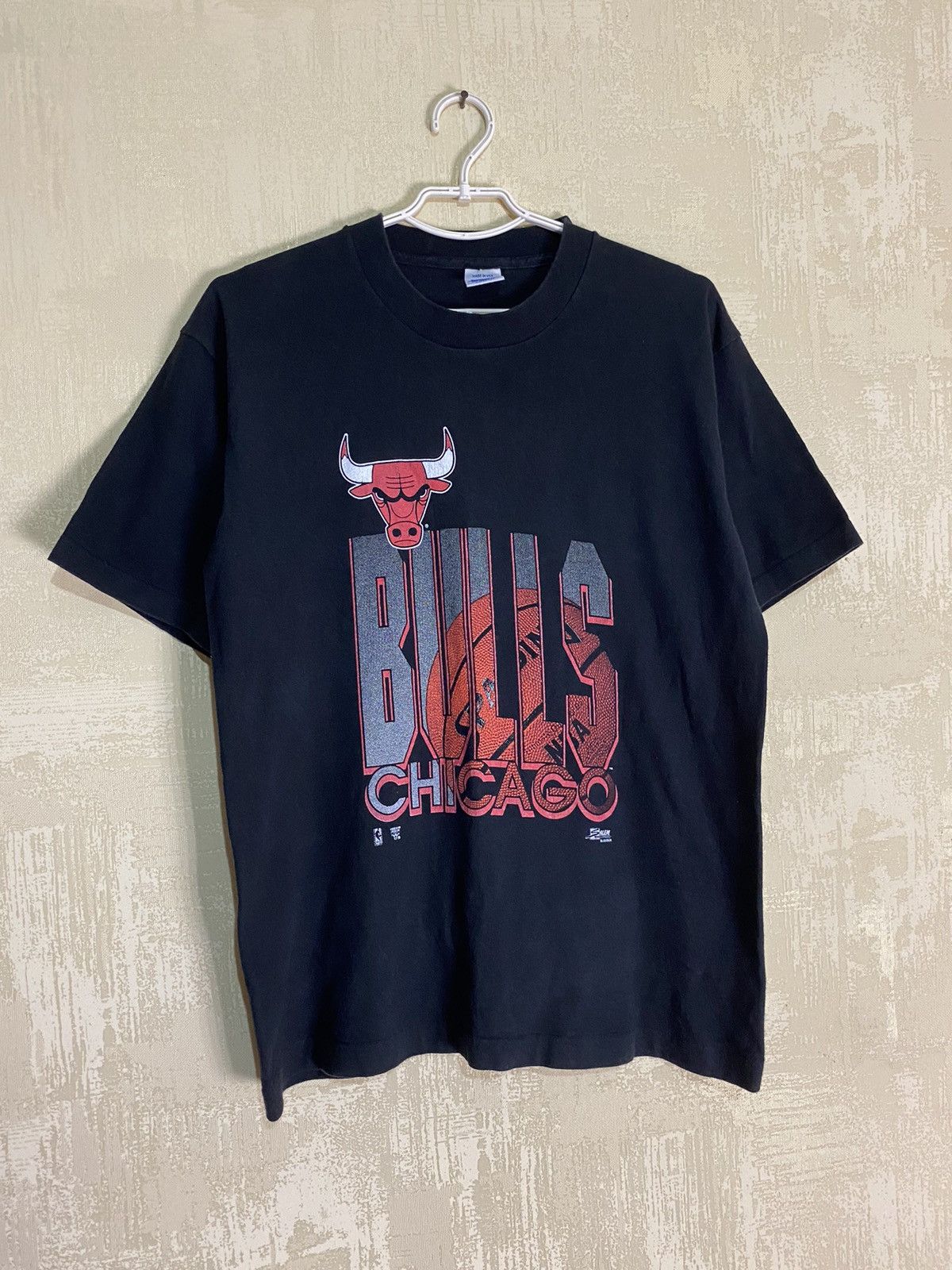 NBA × Vintage Vintage 90s Chicago Bulls T Shirt Michael Jordan Tee Lakers Size US M / EU 48-50 / 2 - 1 Thumbnail