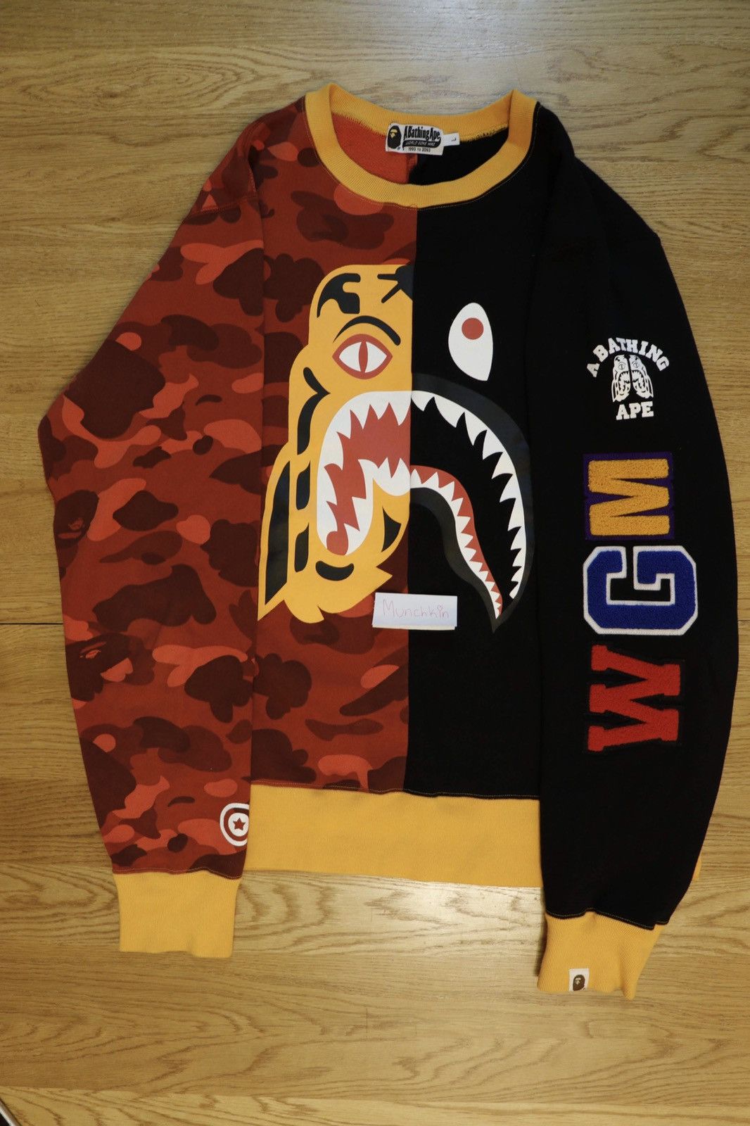 Bape BAPE Color Camo Tiger Shark Crewneck Size US L / EU 52-54 / 3 - 8 Thumbnail