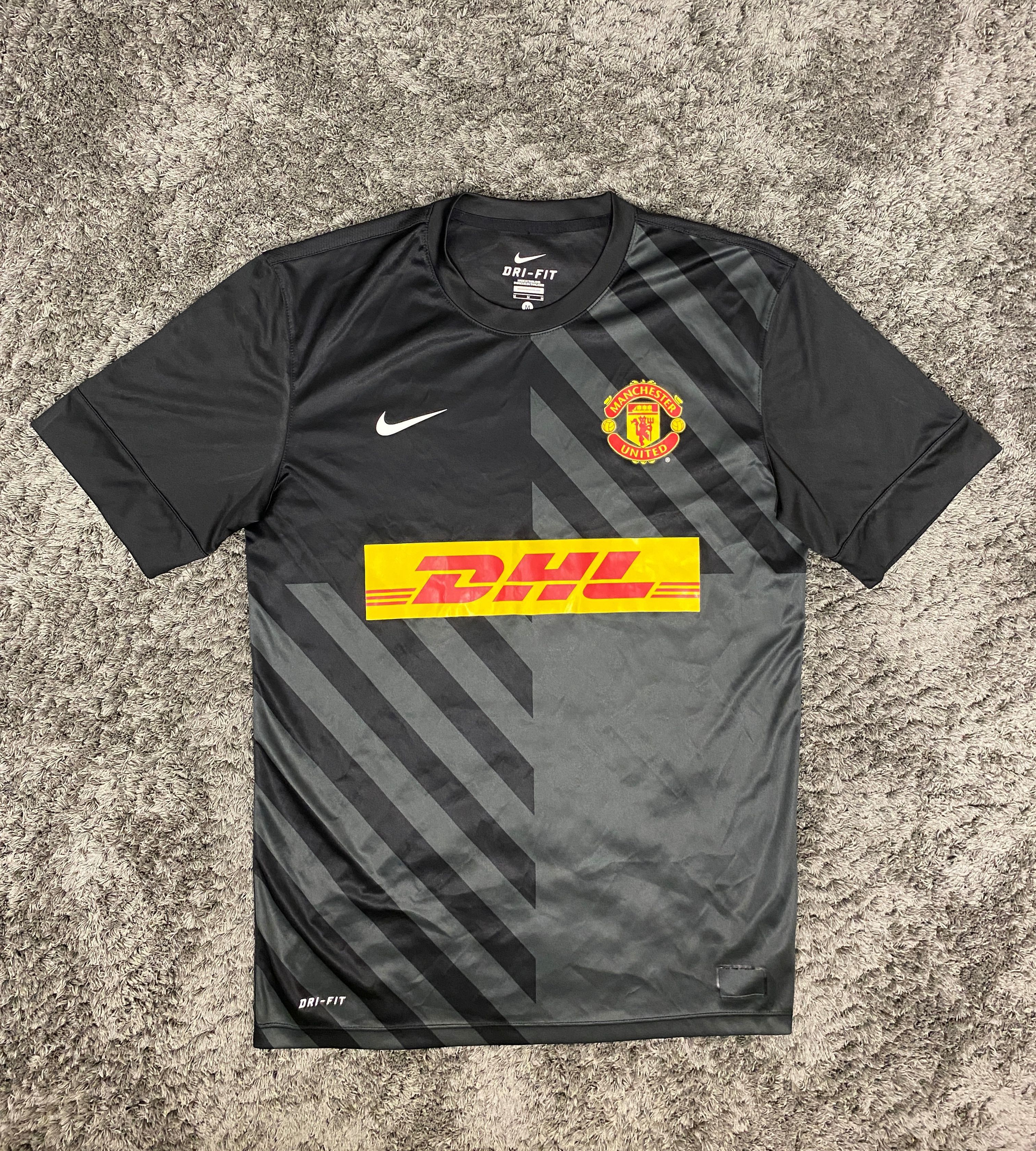 Manchester united dhl jersey online