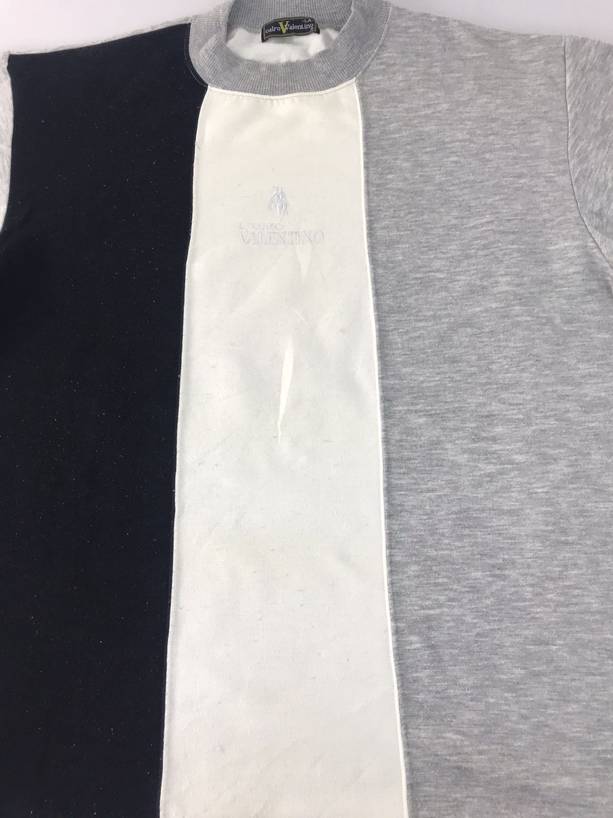 Valentino × Vintage Carlo Valentino Embroidery Logo Colour Block Style Pull Ove Size US XL / EU 56 / 4 - 10 Thumbnail