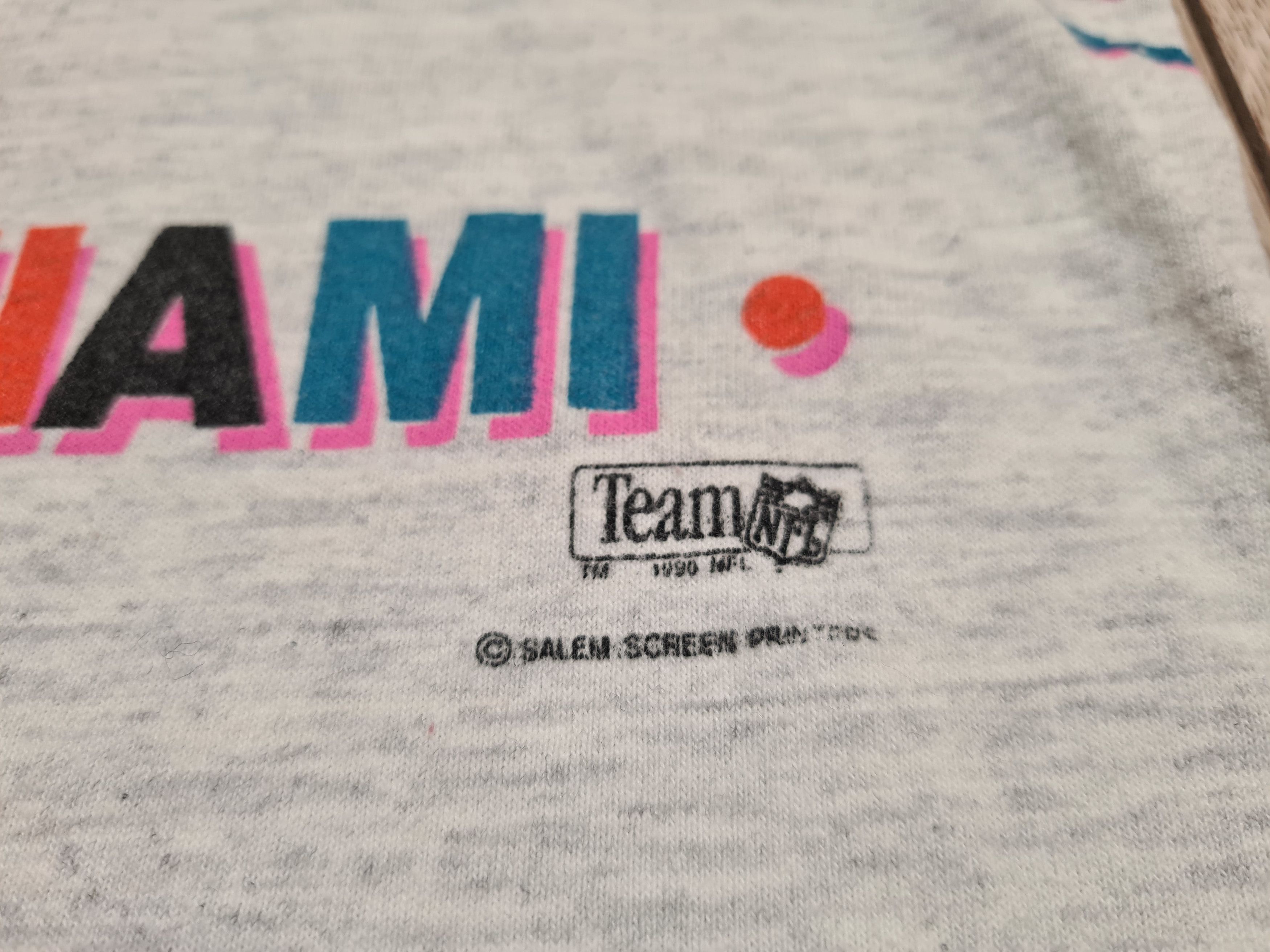 NFL MIAMI DOLPHINS 1990 VITAGE SHIRT NFL AMERICAN FOOTBALL MERCH Size US XL / EU 56 / 4 - 10 Thumbnail