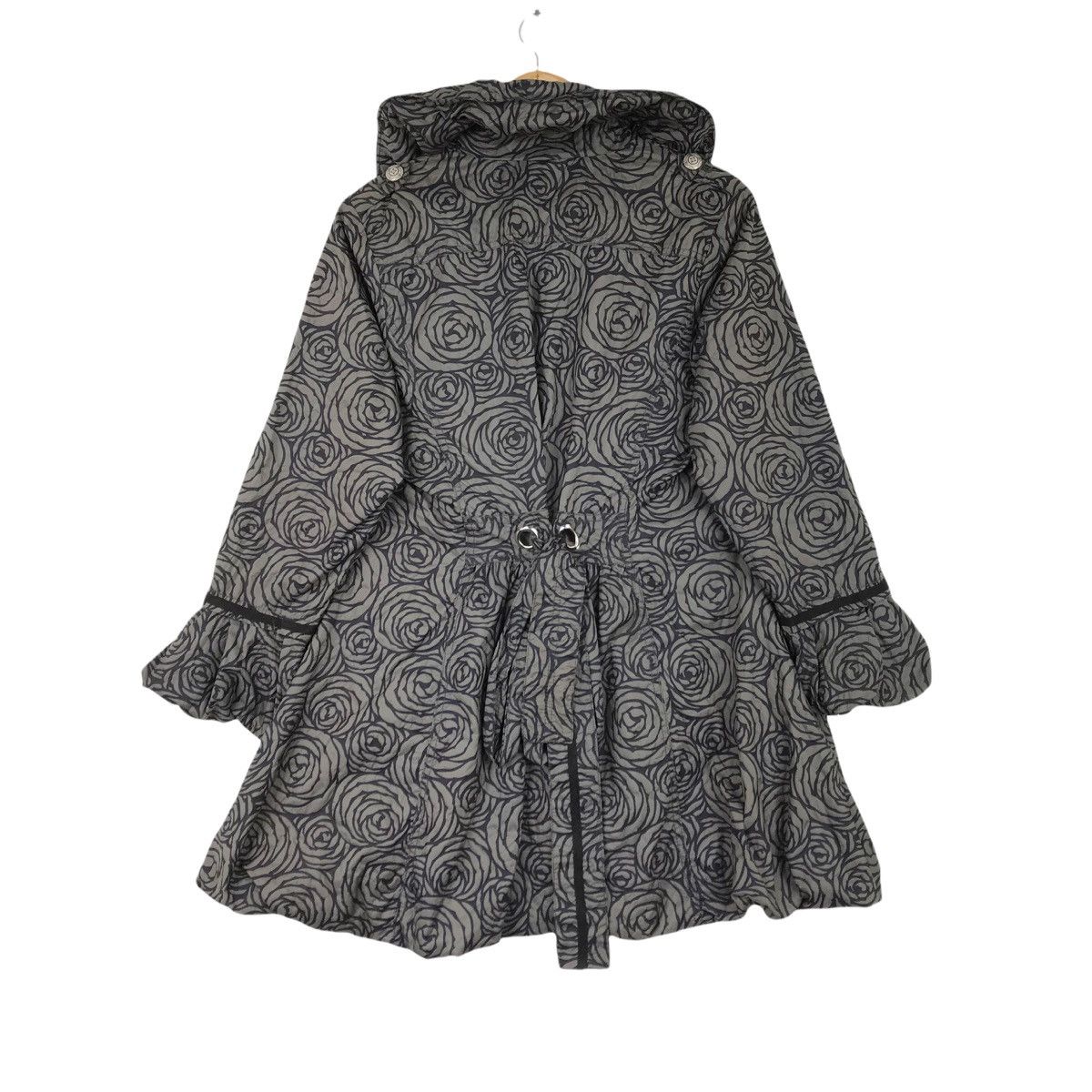 Designer × Vintage Vintage CHEERLY Long Jacket Flower Design Italian Designer Size L / US 10 / IT 46 - 4 Thumbnail