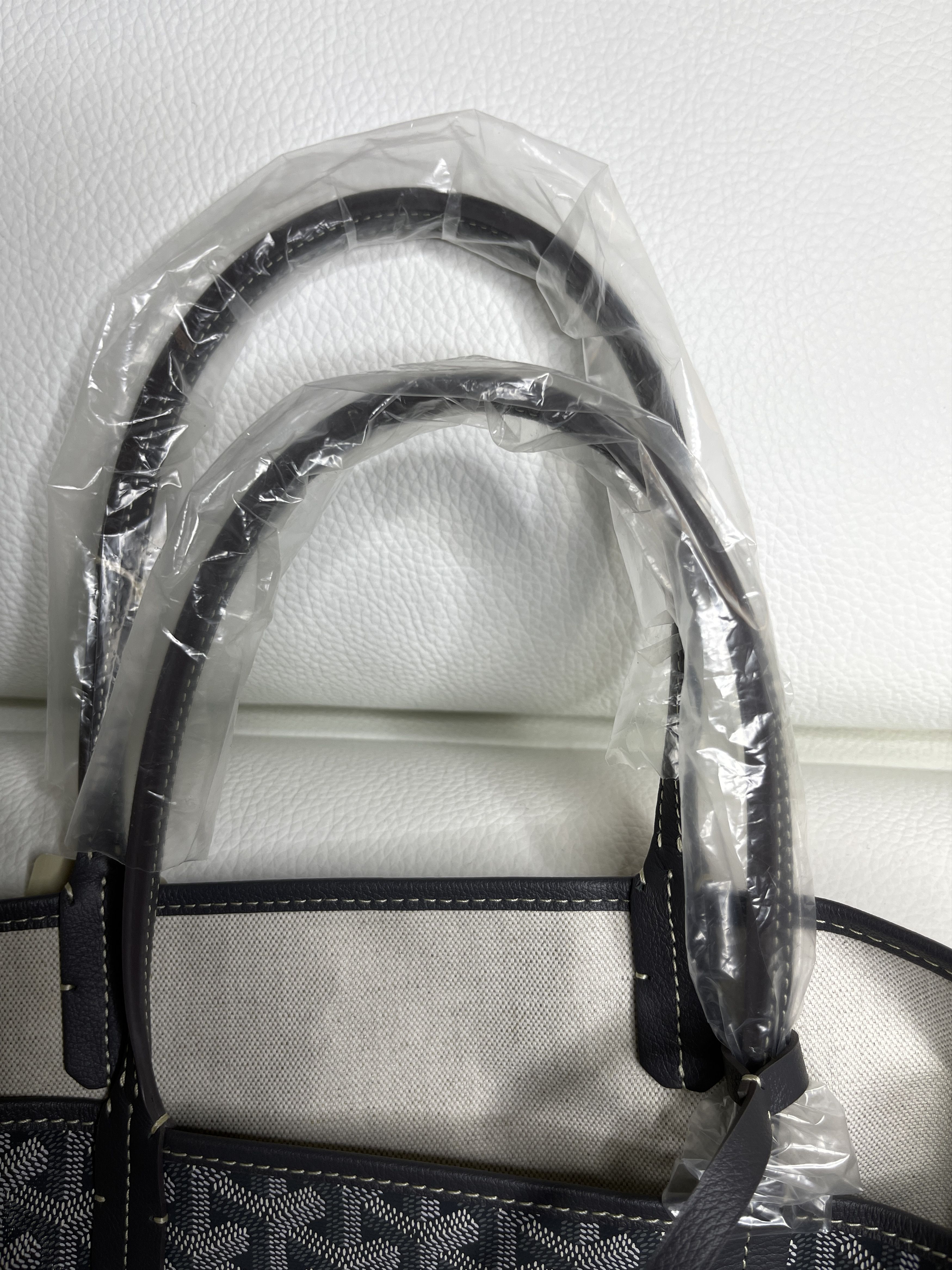 Goyard Brand NWT - Grey Goyard Saint Louis PM Reversible Tote Size ONE SIZE - 10 Thumbnail