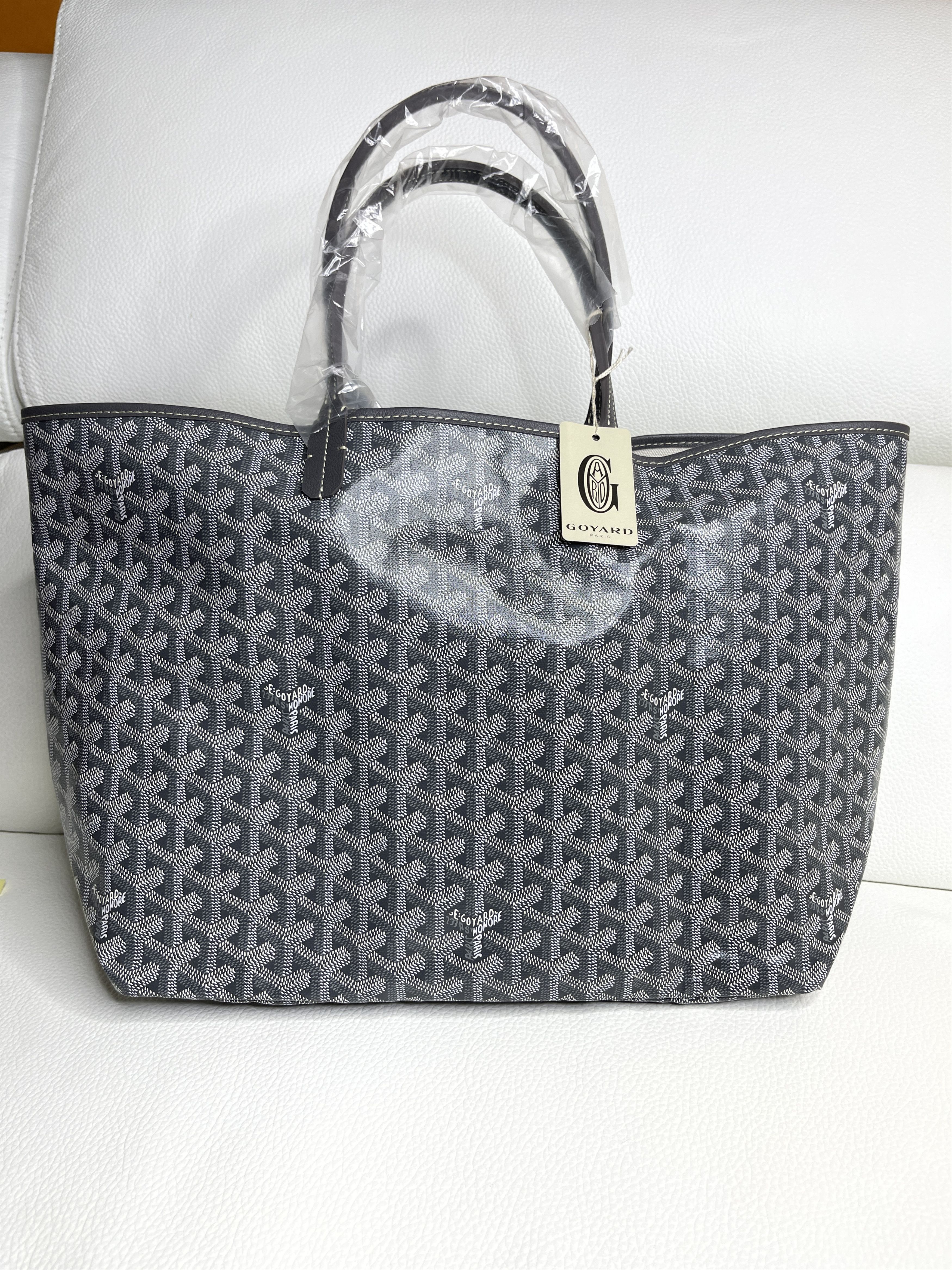 Goyard Brand NWT - Grey Goyard Saint Louis PM Reversible Tote Size ONE SIZE - 1 Thumbnail