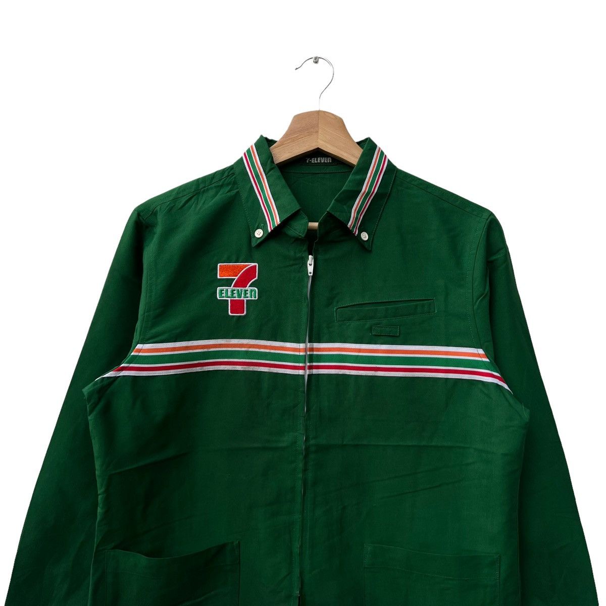 Japanese Brand VINTAGE 7-ELEVEN JAPAN BIG LOGO WORKERS SHIRT Size US M / EU 48-50 / 2 - 4 Thumbnail