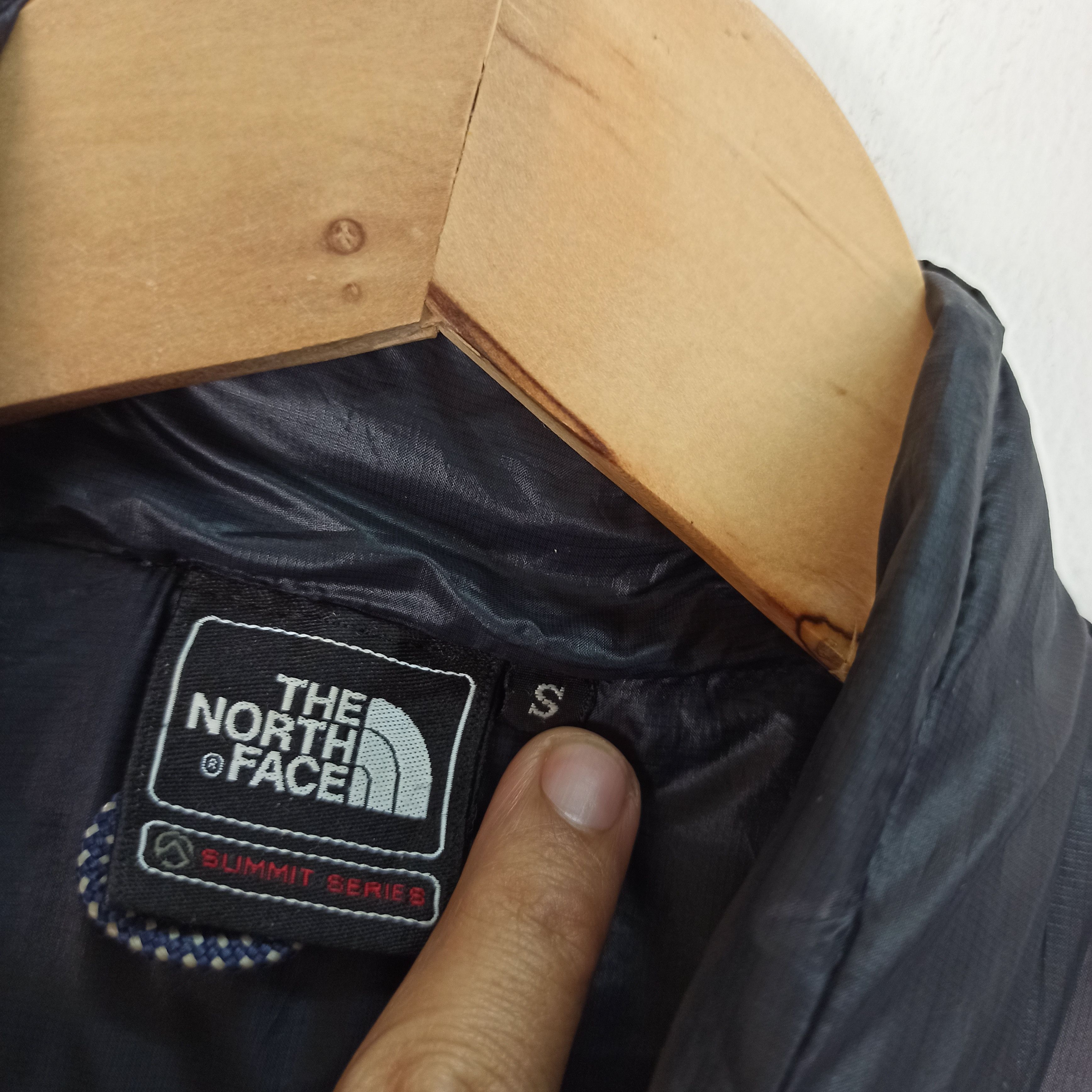 The North Face 🔥STEALS🔥 The North Face Summit Series Puffer Jacket Vest Size US S / EU 44-46 / 1 - 9 Thumbnail
