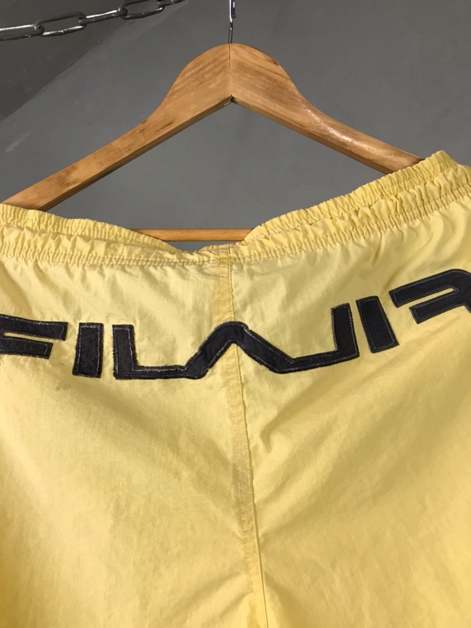 Fila Fila vintage big logo yellow shorts Size US 34 / EU 50 - 10 Thumbnail