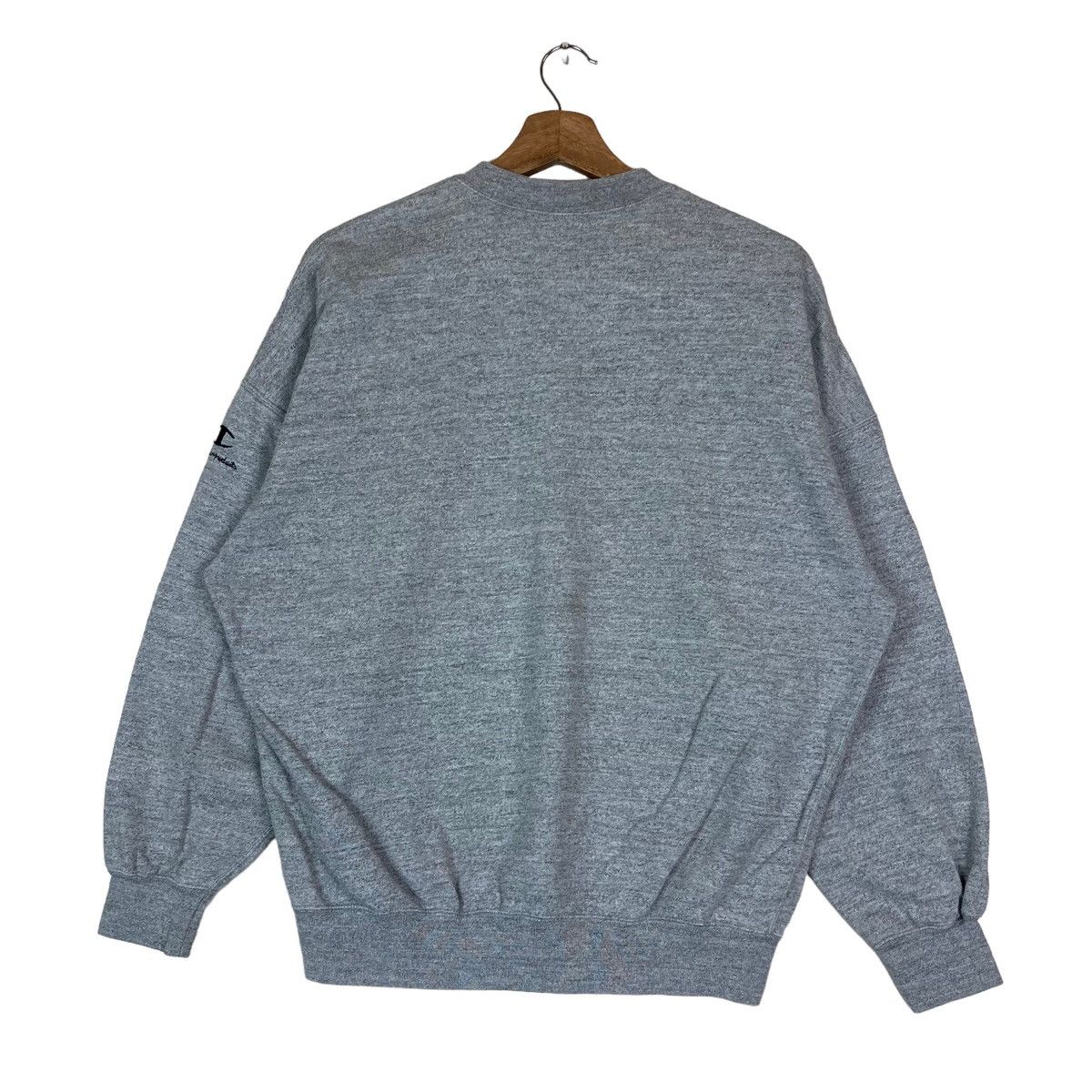 Champion Vintage Champion Plain Pullover Jumper Sweatshirt Size US M / EU 48-50 / 2 - 5 Thumbnail