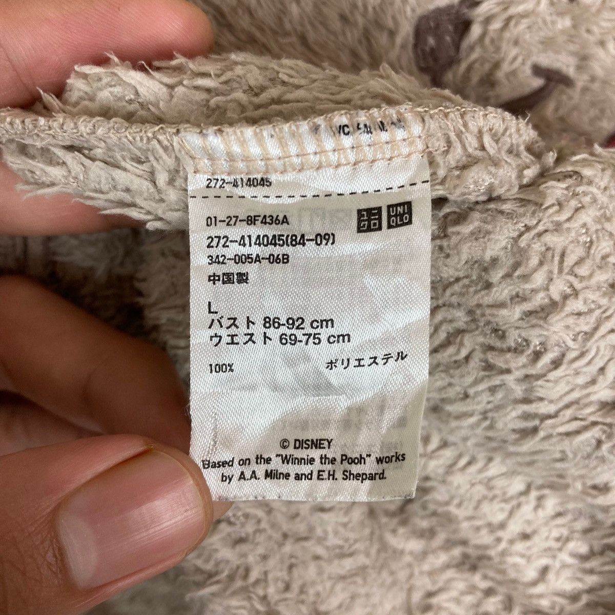 Uniqlo Japanese Brand Uniqlo Collab Disney Pullover Jumper Fleece Size US L / EU 52-54 / 3 - 6 Thumbnail