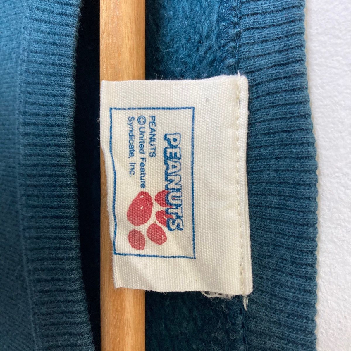 Peanuts Vintage World Famous Peanuts Sweatshirt Casual Jumper Size US L / EU 52-54 / 3 - 3 Thumbnail