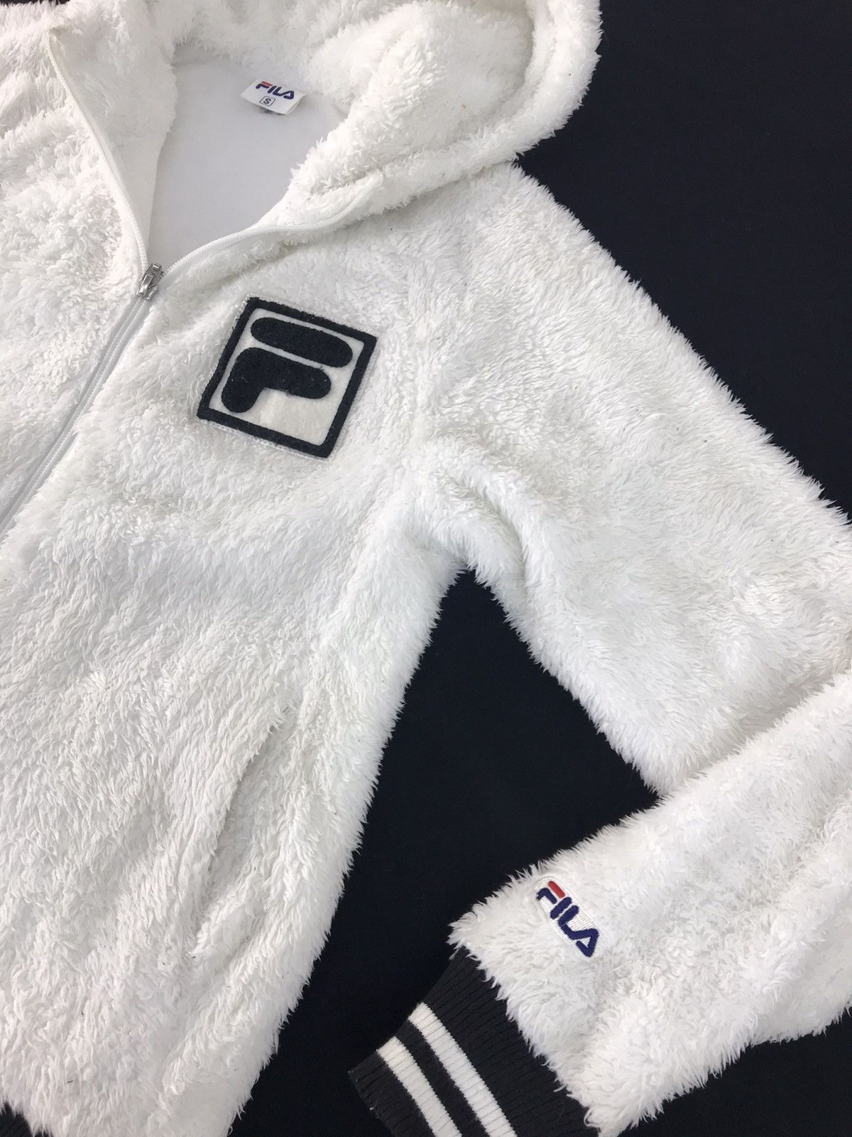 Fila Fila Fluffy Sweatshirt Jacket Zipper Embroidery Logo Size S / US 4 / IT 40 - 2 Thumbnail