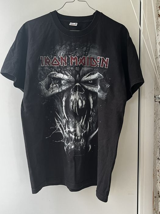 Vintage Vintage Iron Maiden 2010 T-Shirt Band Rock Final World