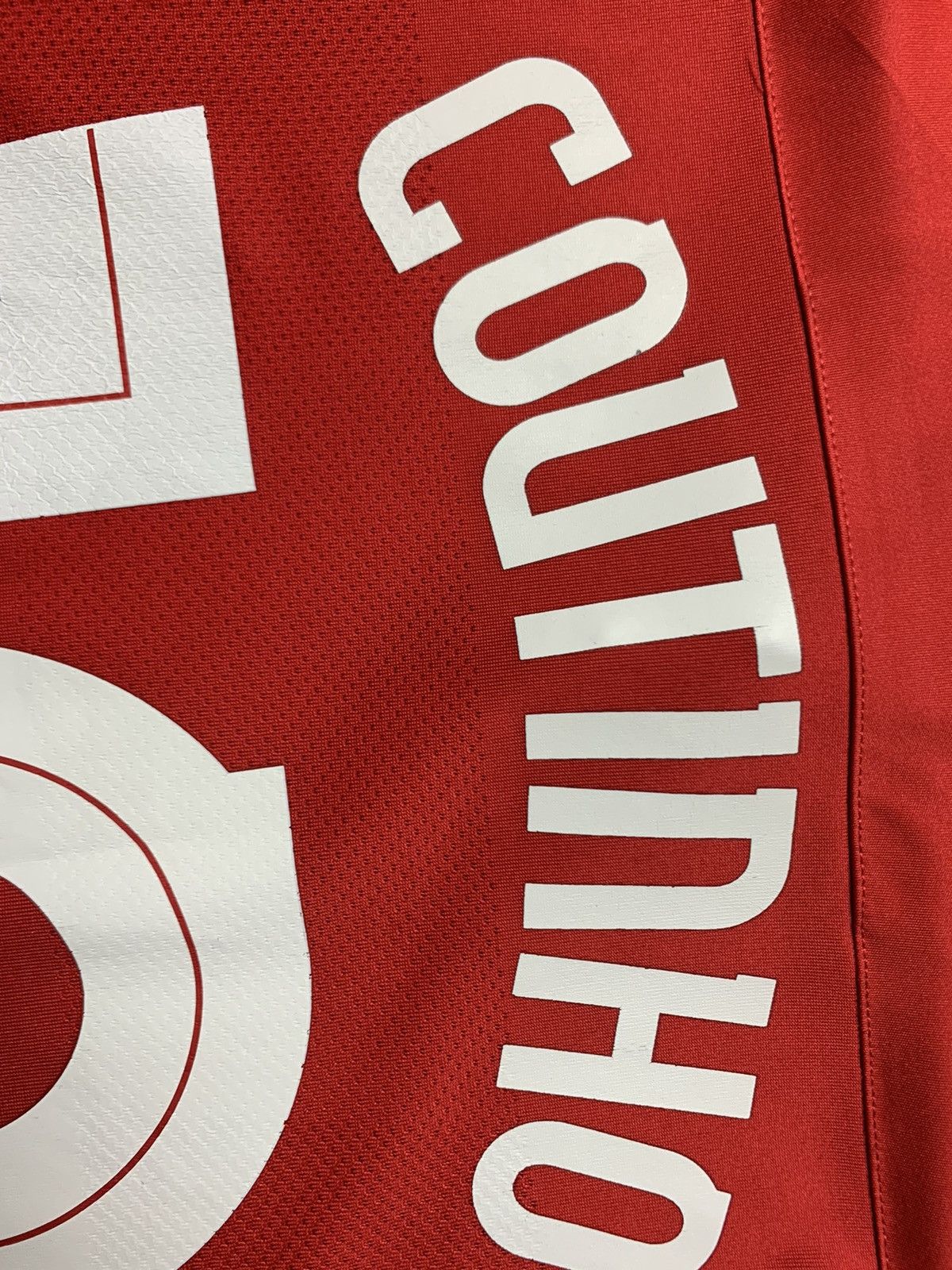 Vintage Vintage soccer jersey Liverpool 10 Coutinho Size US S / EU 44-46 / 1 - 6 Thumbnail