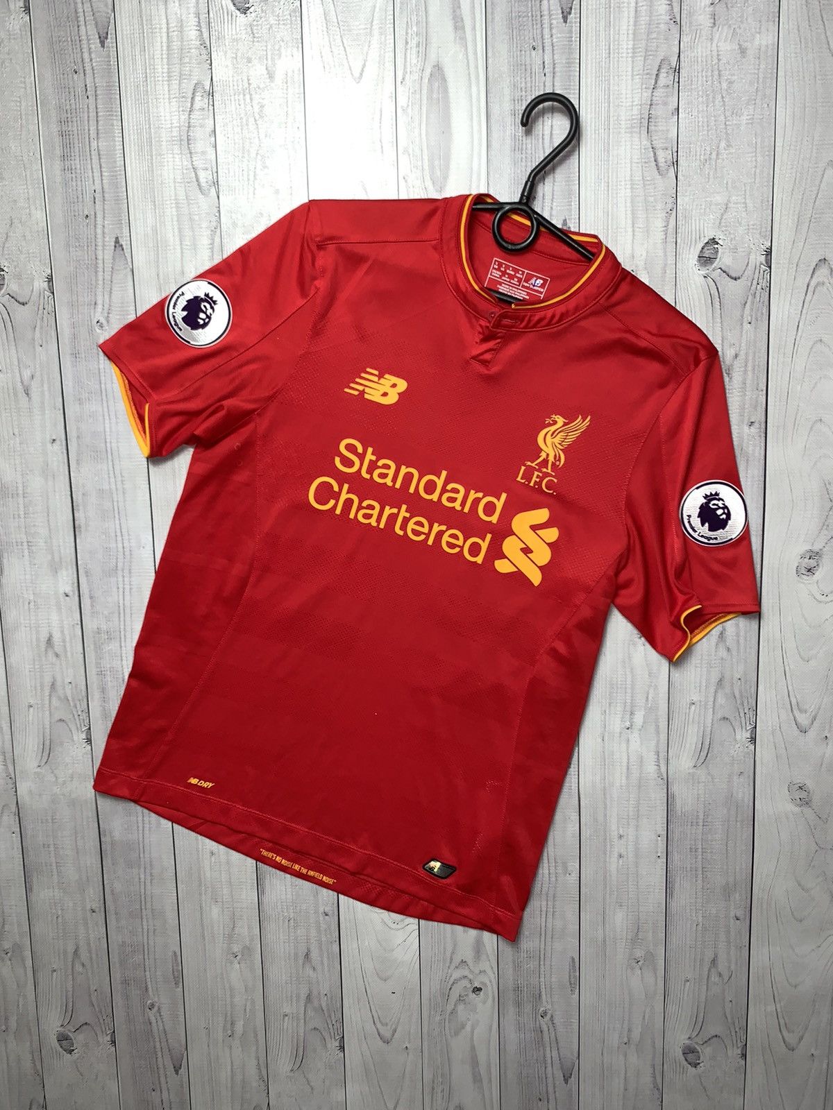 Vintage Vintage soccer jersey Liverpool 10 Coutinho Size US S / EU 44-46 / 1 - 2 Thumbnail