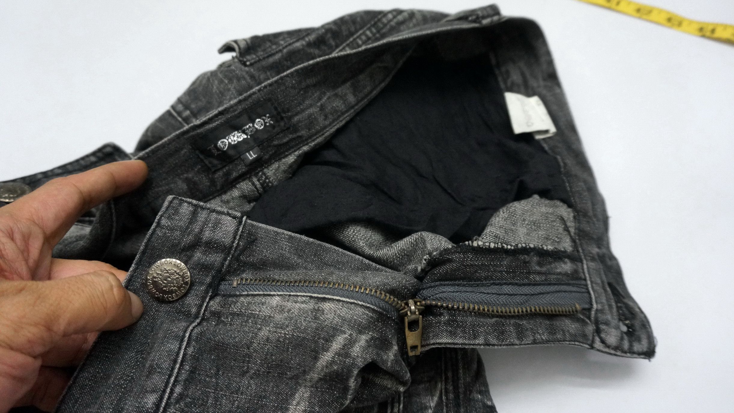 Japanese Brand 🔥LOWBOX🔥 Japan Distressed Lowrise Flared Leg Cargo Jeans Size US 35 - 20 Thumbnail